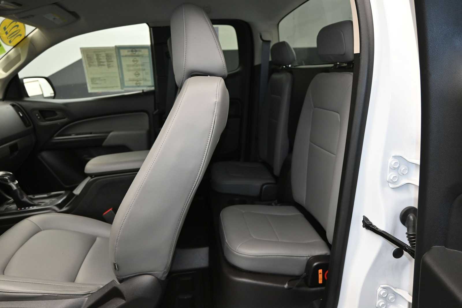 2022 GMC Canyon Elevation Standard