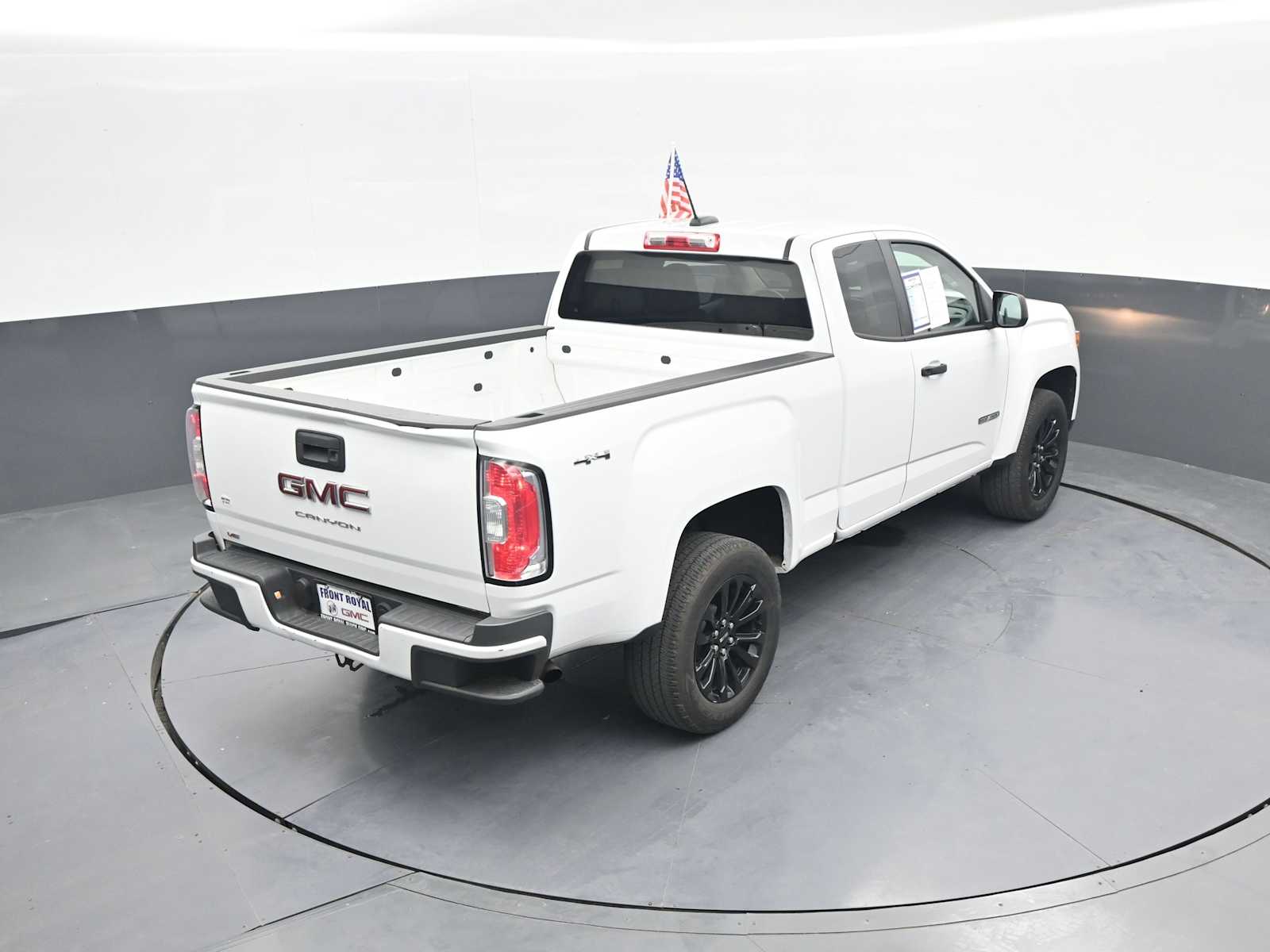 2022 GMC Canyon Elevation Standard