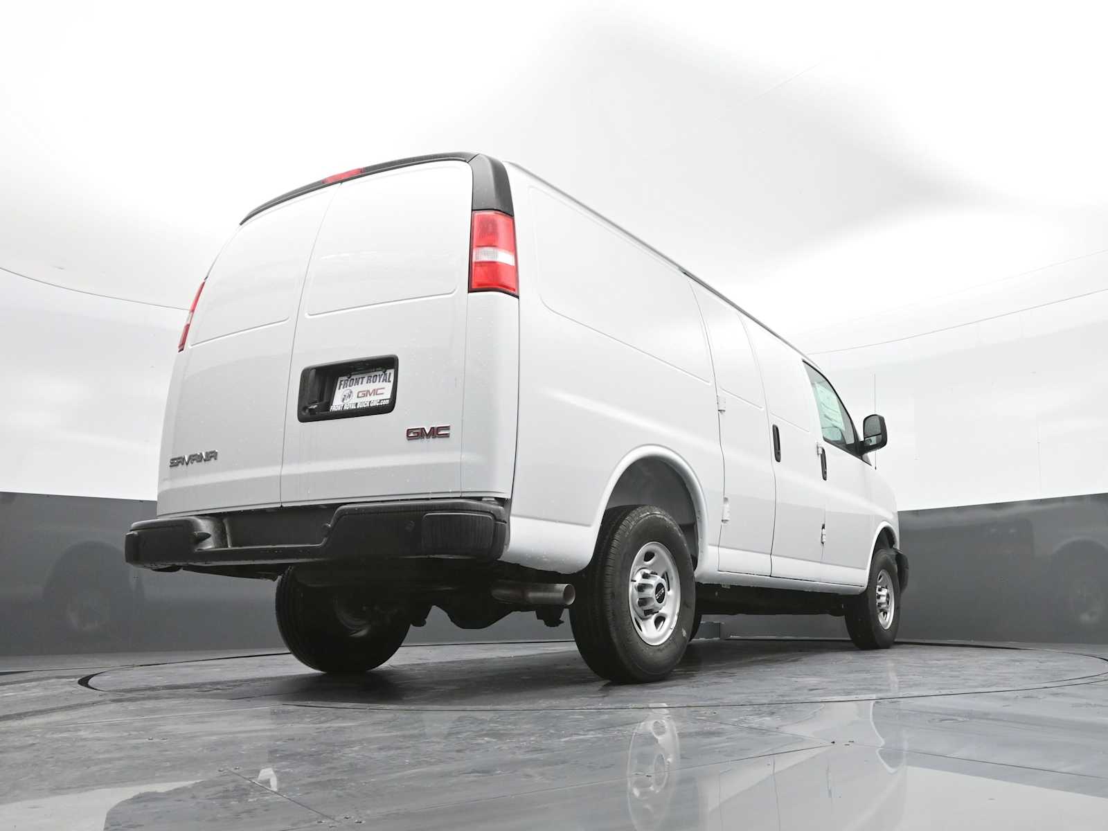 2025 GMC Savana Cargo 2500
