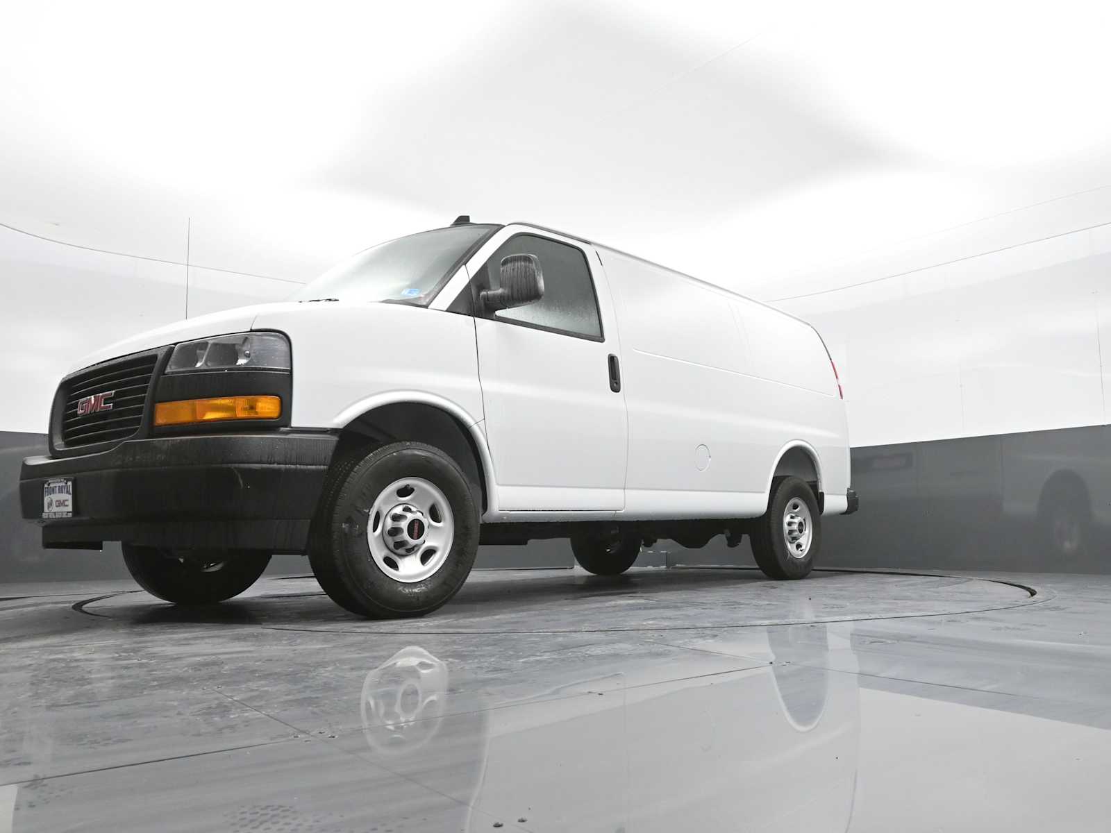 2025 GMC Savana Cargo 2500