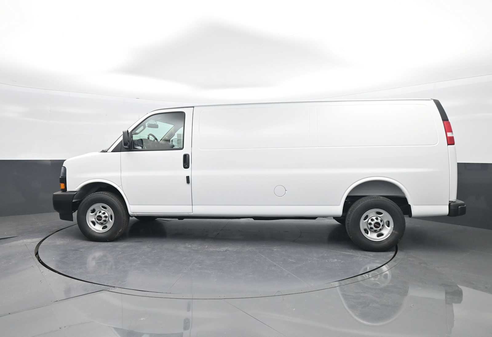 2026 GMC Savana Cargo 3500