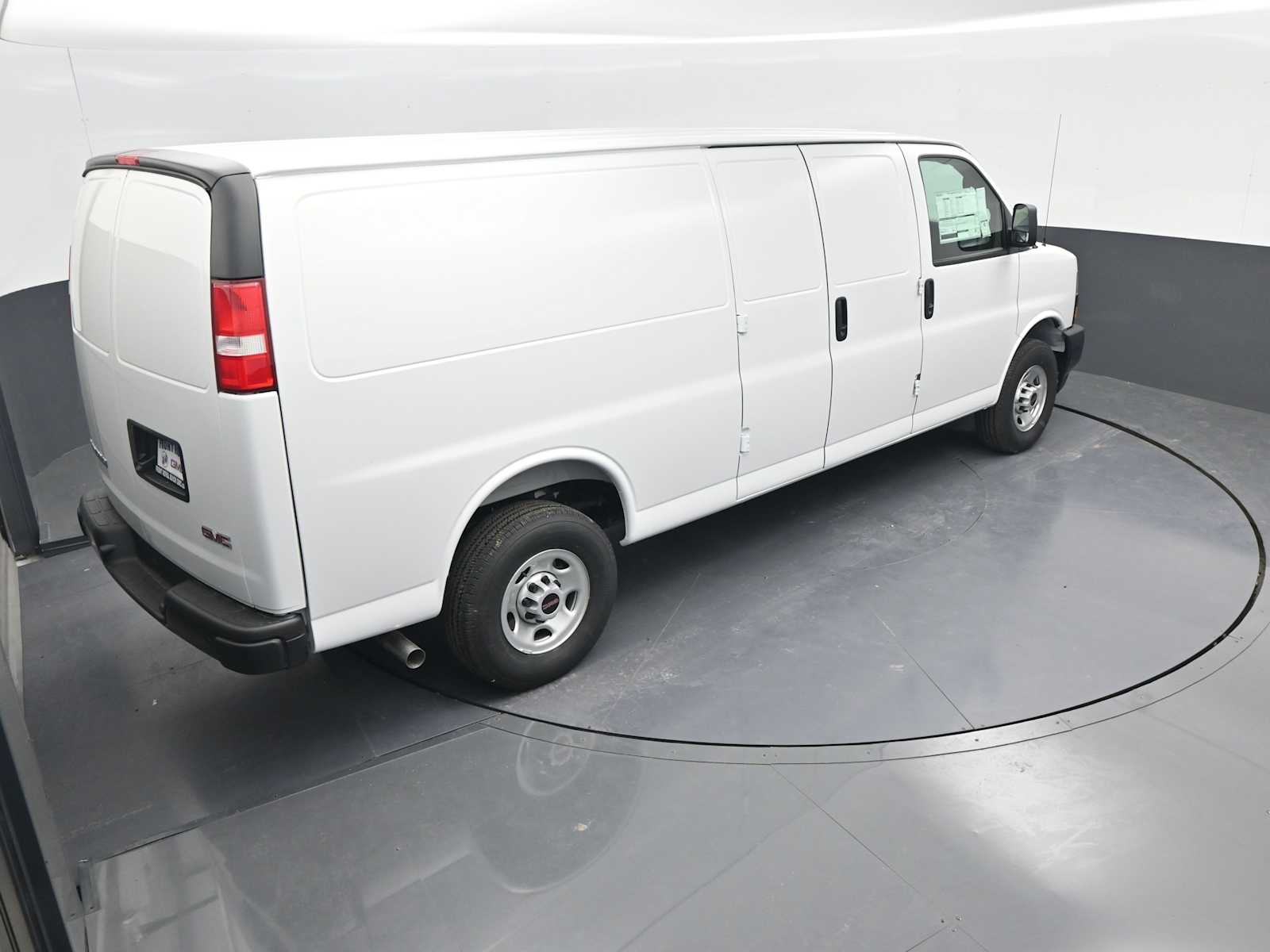 2026 GMC Savana Cargo 3500