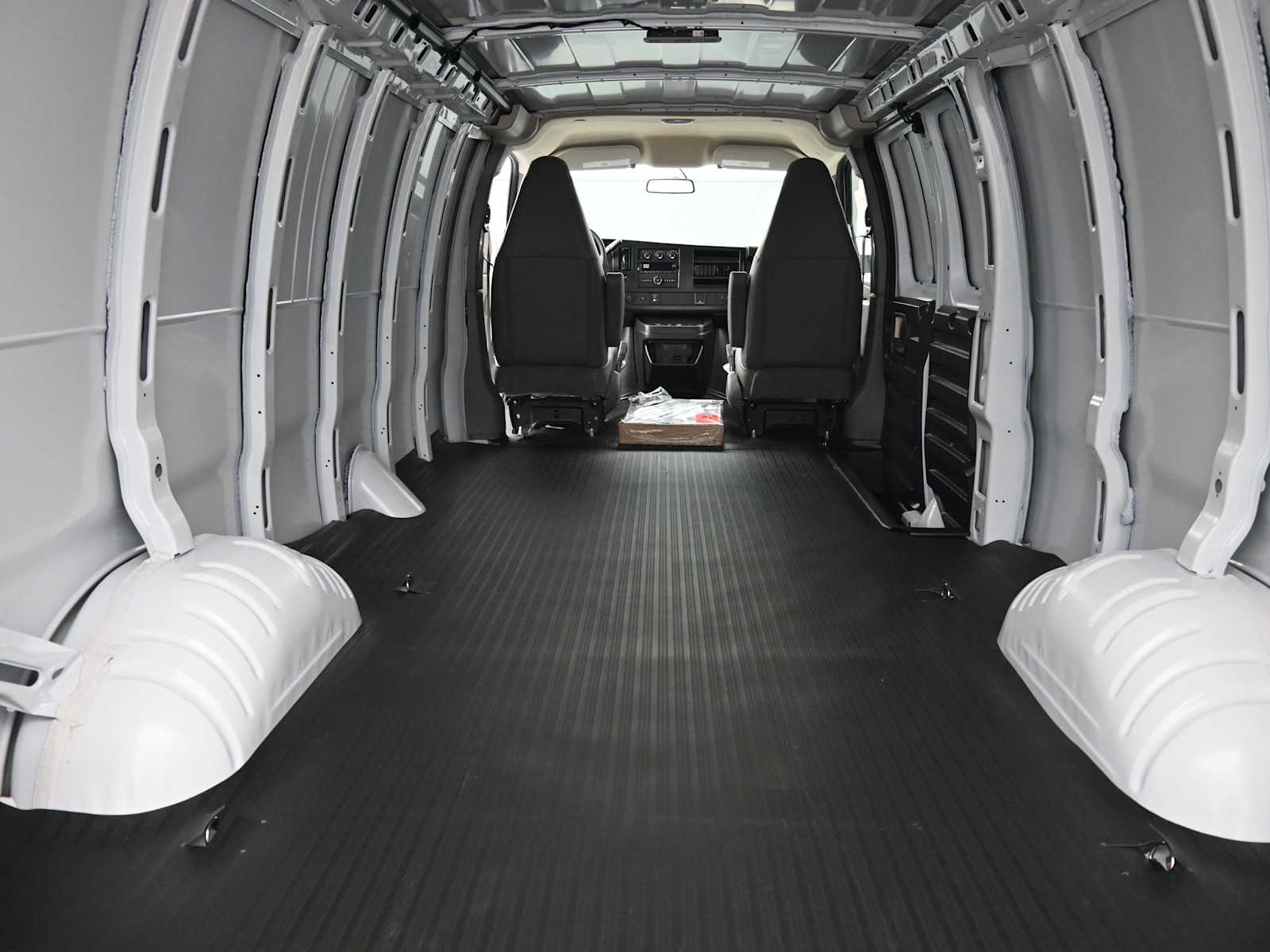 2026 GMC Savana Cargo 3500