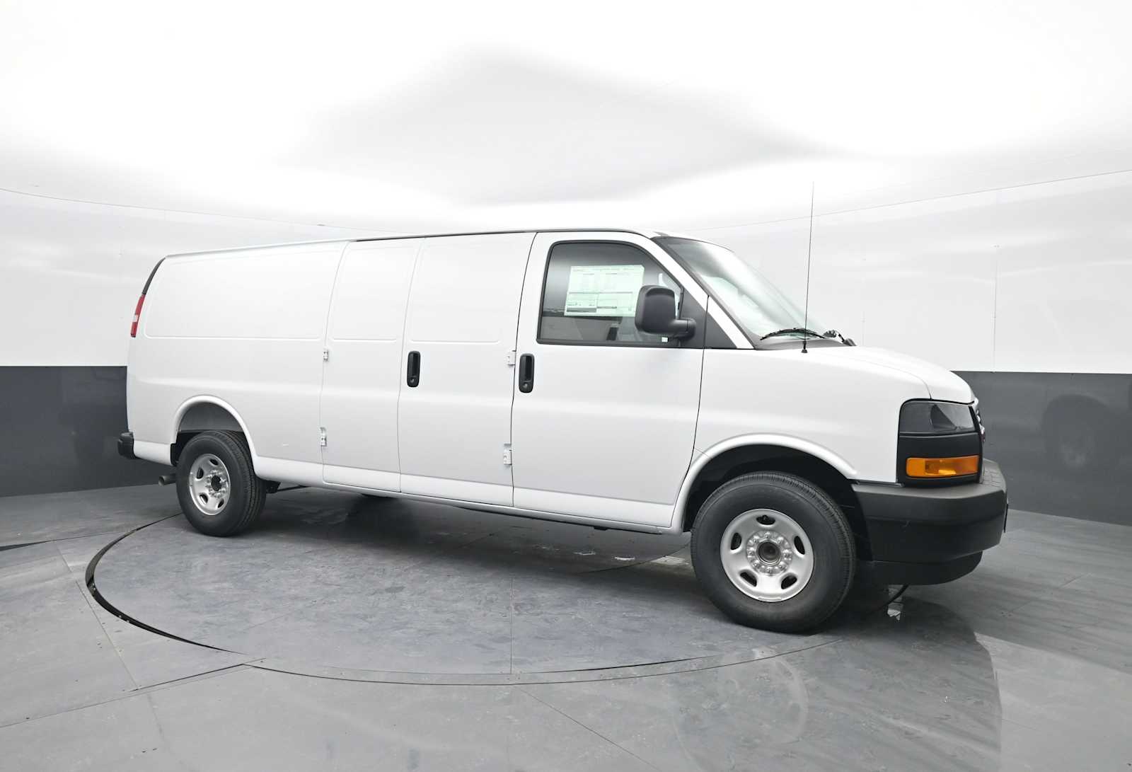 2026 GMC Savana Cargo 3500