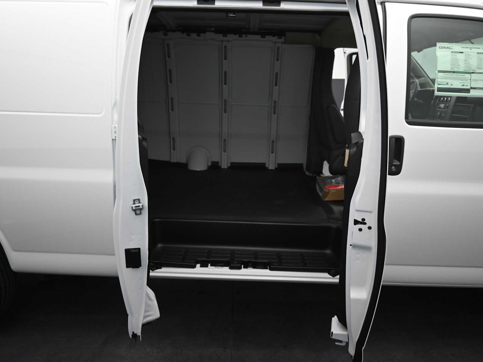 2026 GMC Savana Cargo 3500