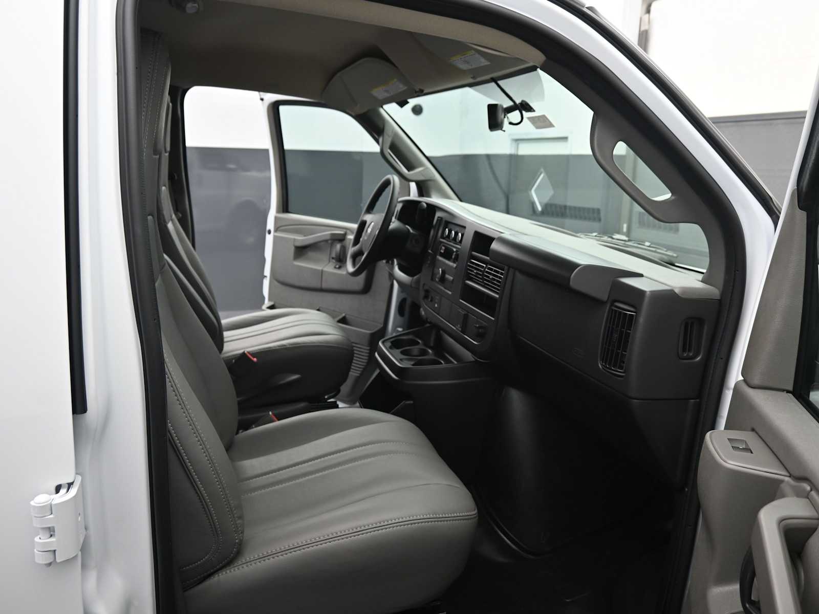 2026 GMC Savana Cargo 3500