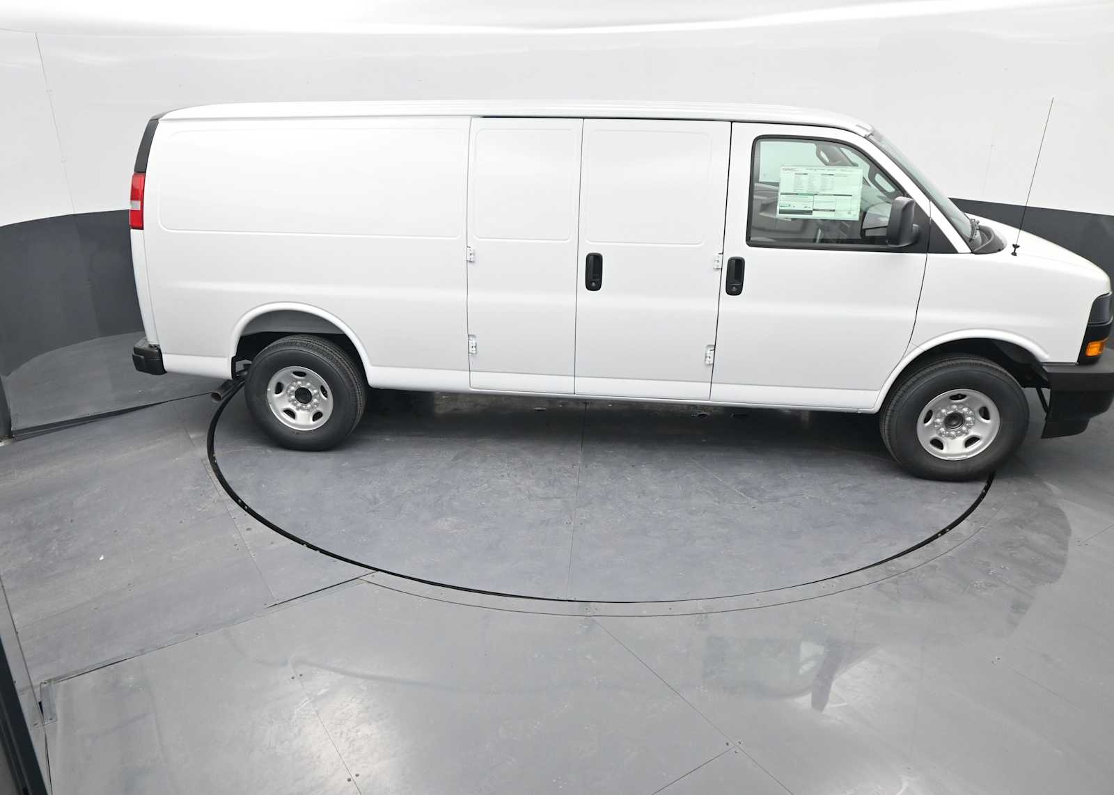 2026 GMC Savana Cargo 3500