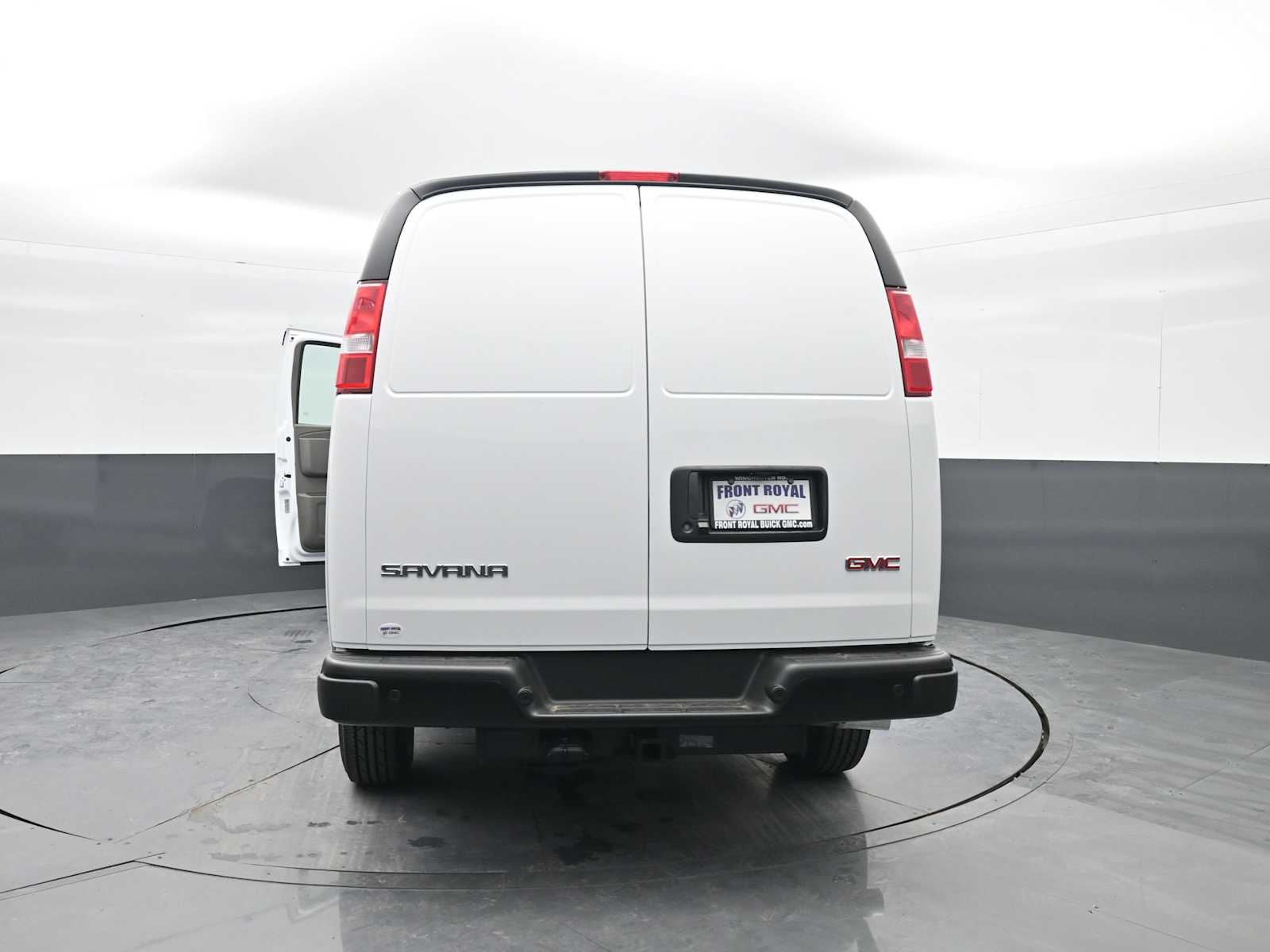 2026 GMC Savana Cargo 3500