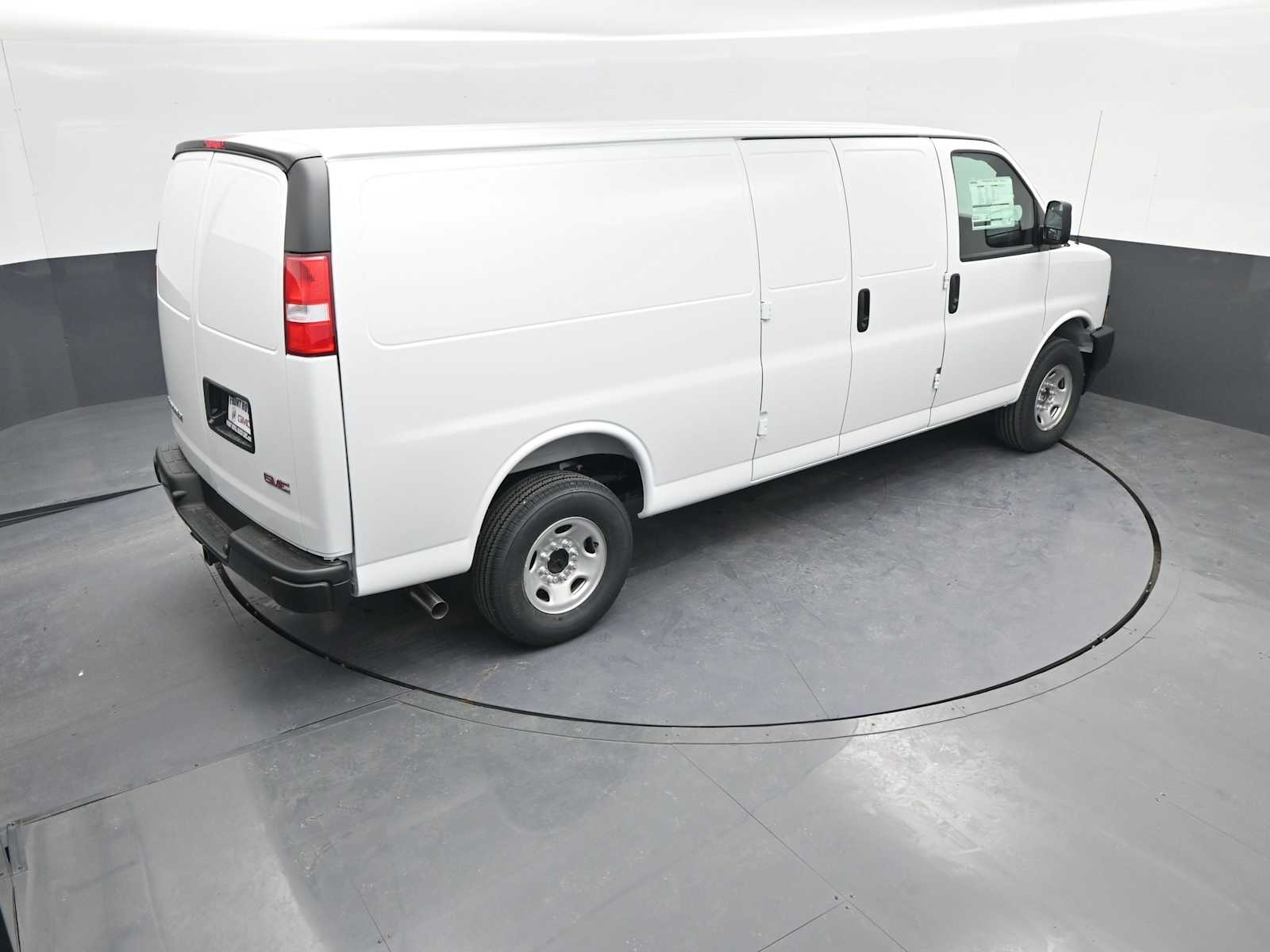 2026 GMC Savana Cargo 3500