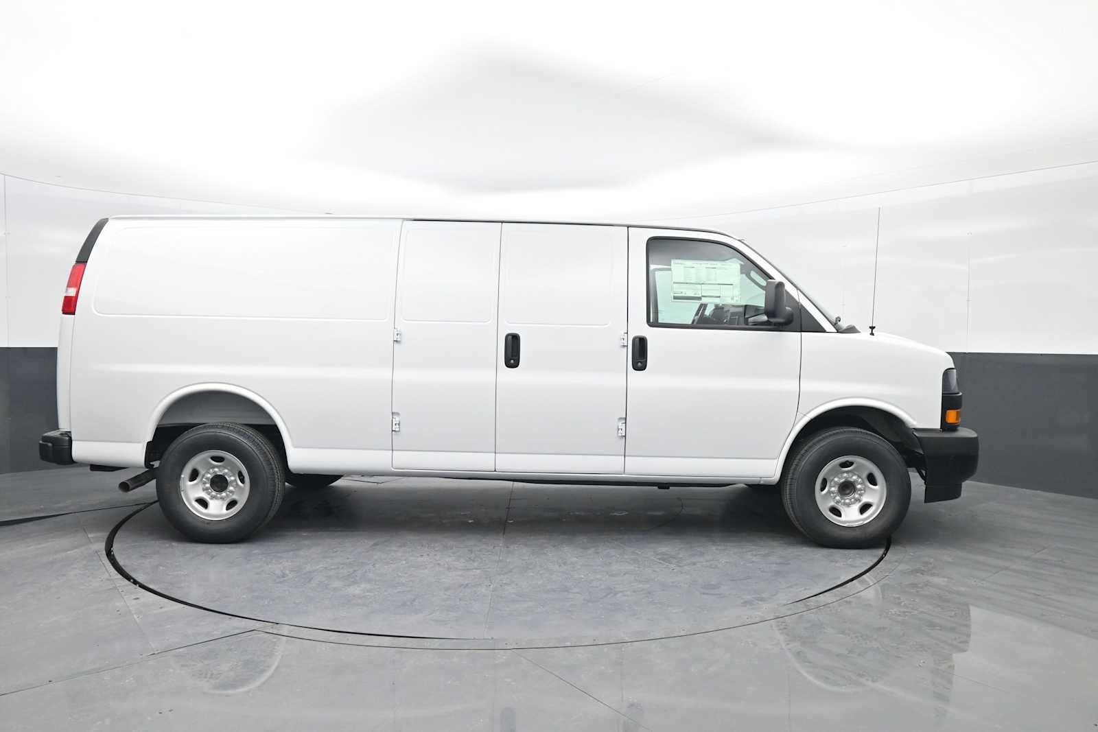 2026 GMC Savana Cargo 3500