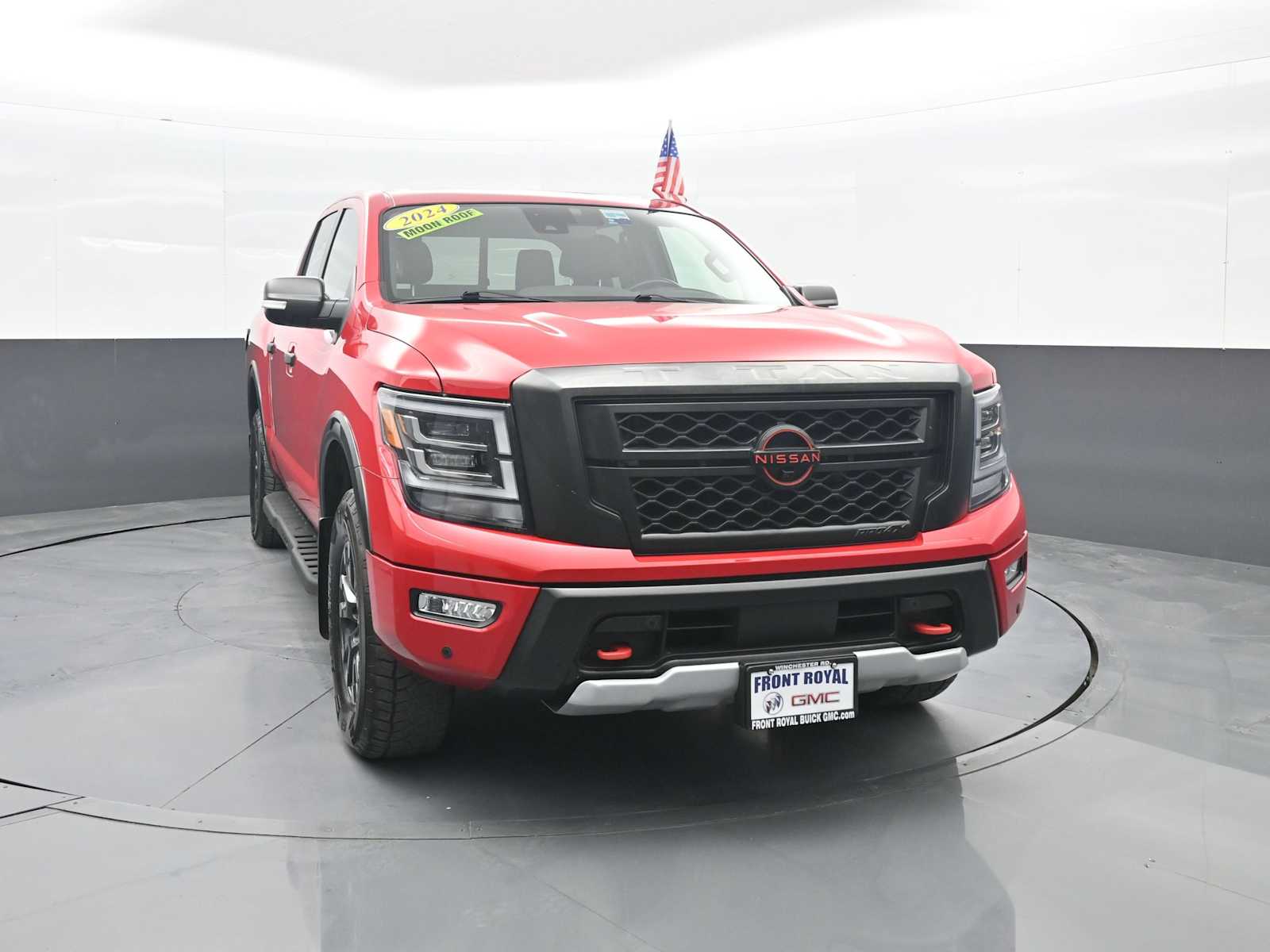 2024 Nissan TITAN Crew Cab PRO-4X 4x4