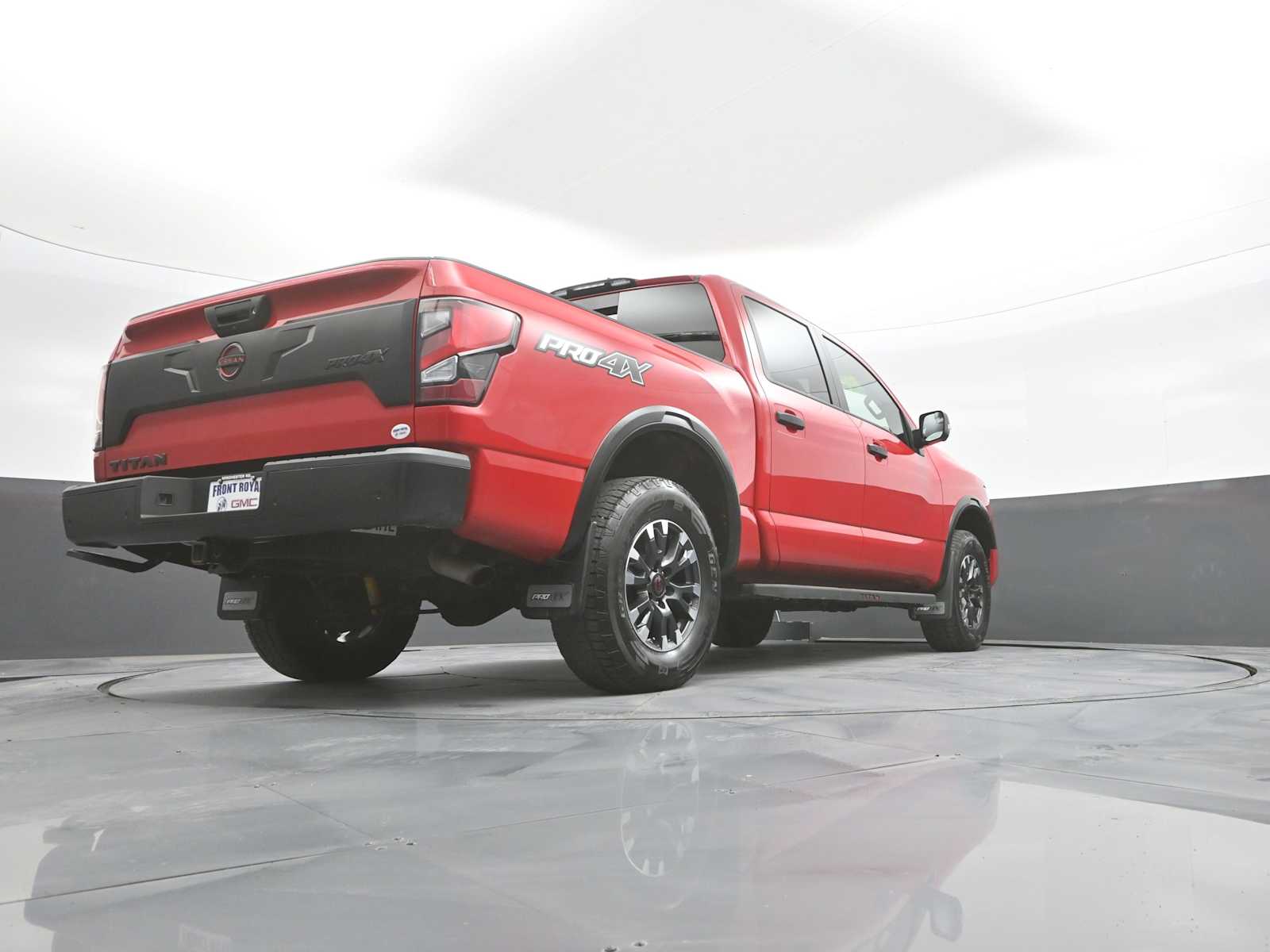 2024 Nissan TITAN Crew Cab PRO-4X 4x4