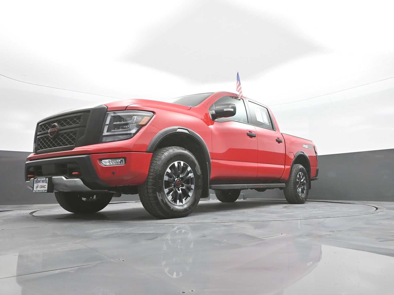 2024 Nissan TITAN Crew Cab PRO-4X 4x4