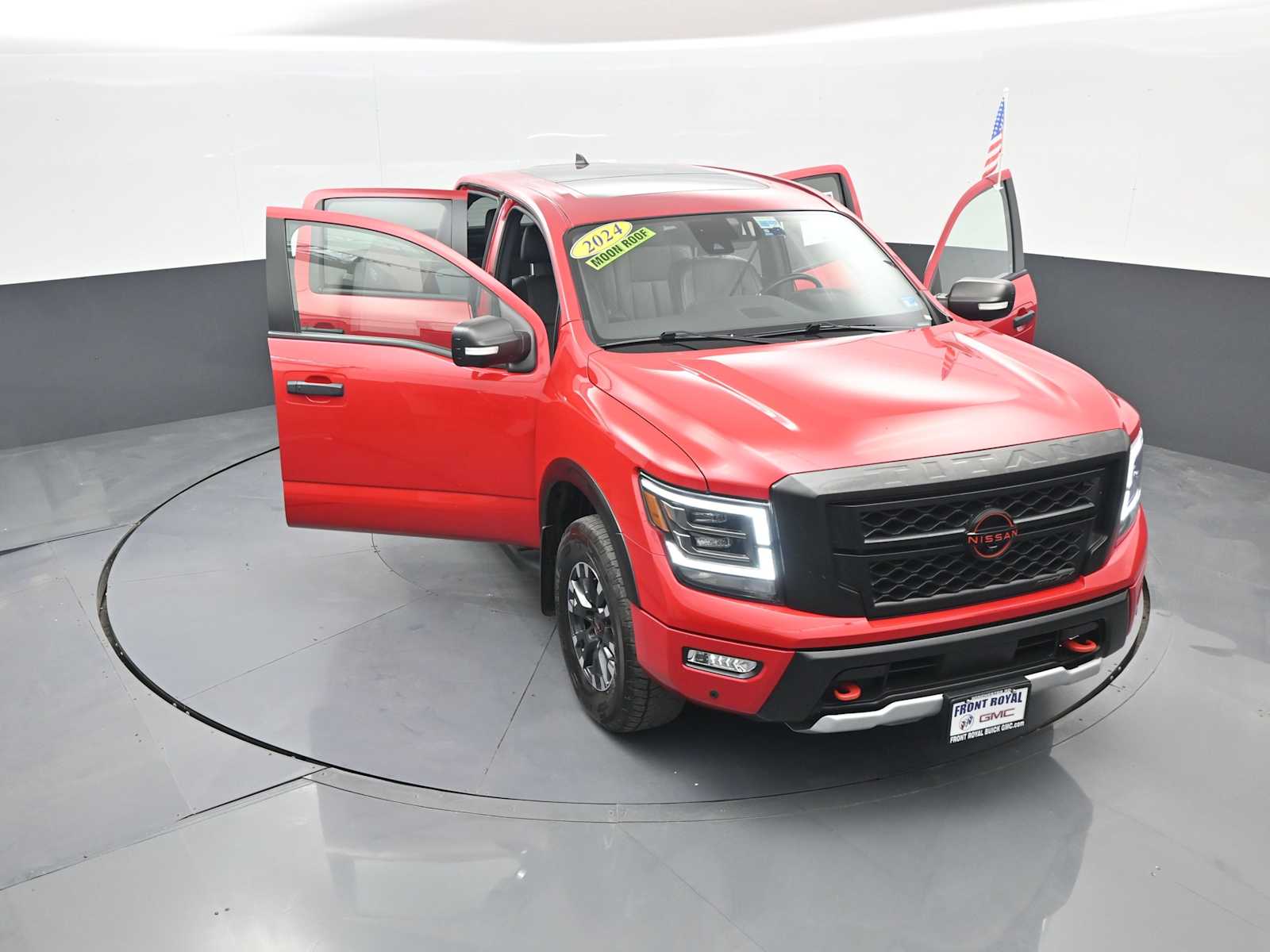 2024 Nissan TITAN Crew Cab PRO-4X 4x4