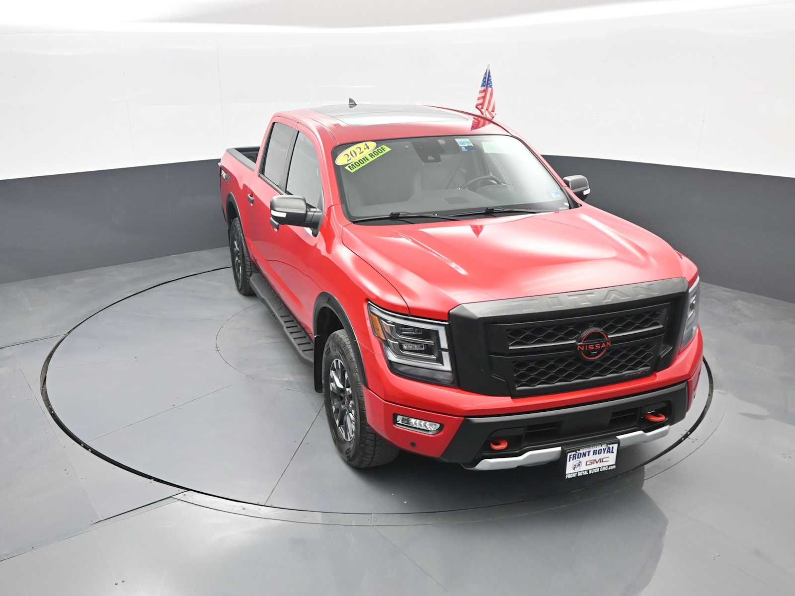 2024 Nissan TITAN Crew Cab PRO-4X 4x4