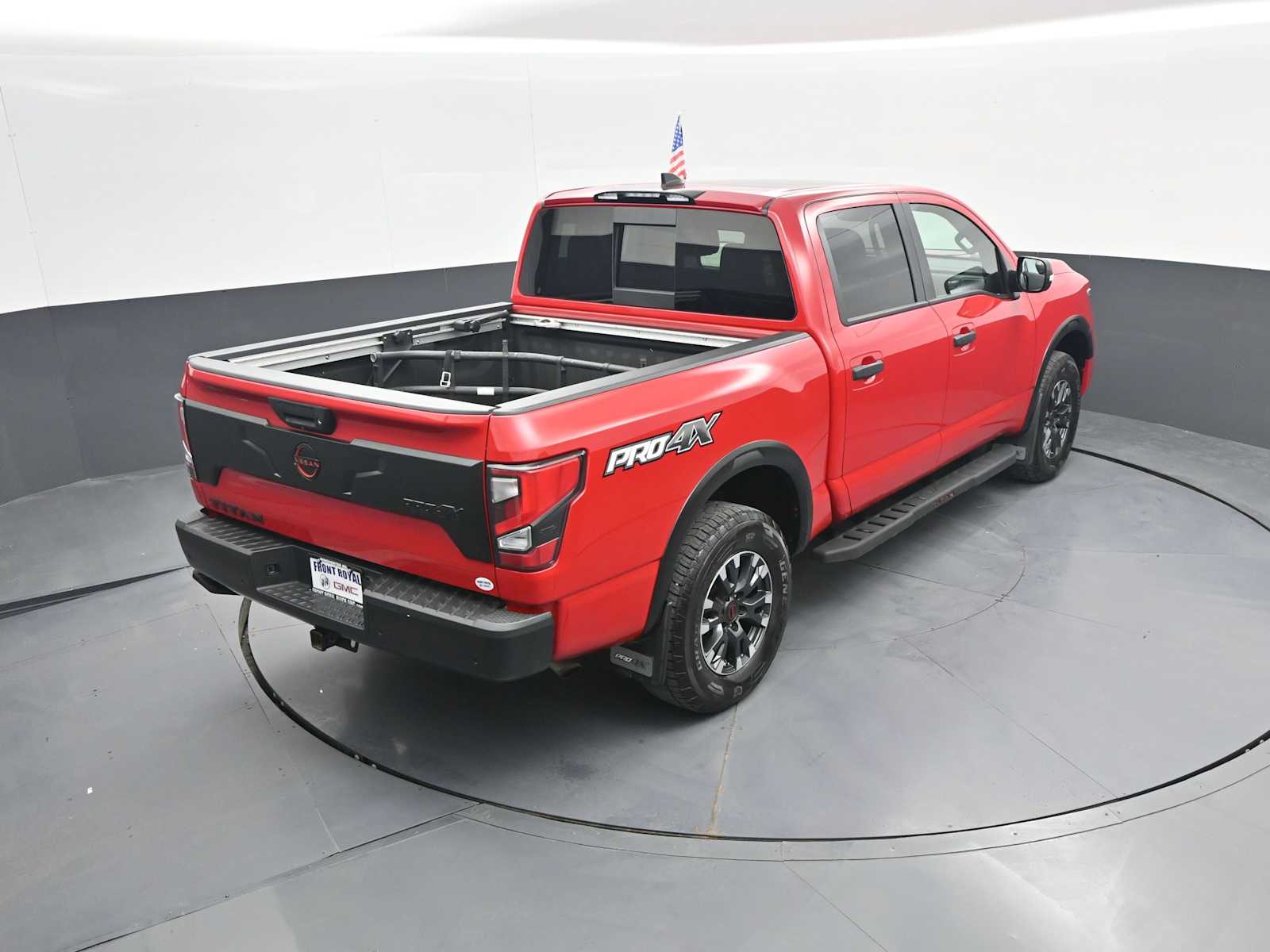 2024 Nissan TITAN Crew Cab PRO-4X 4x4
