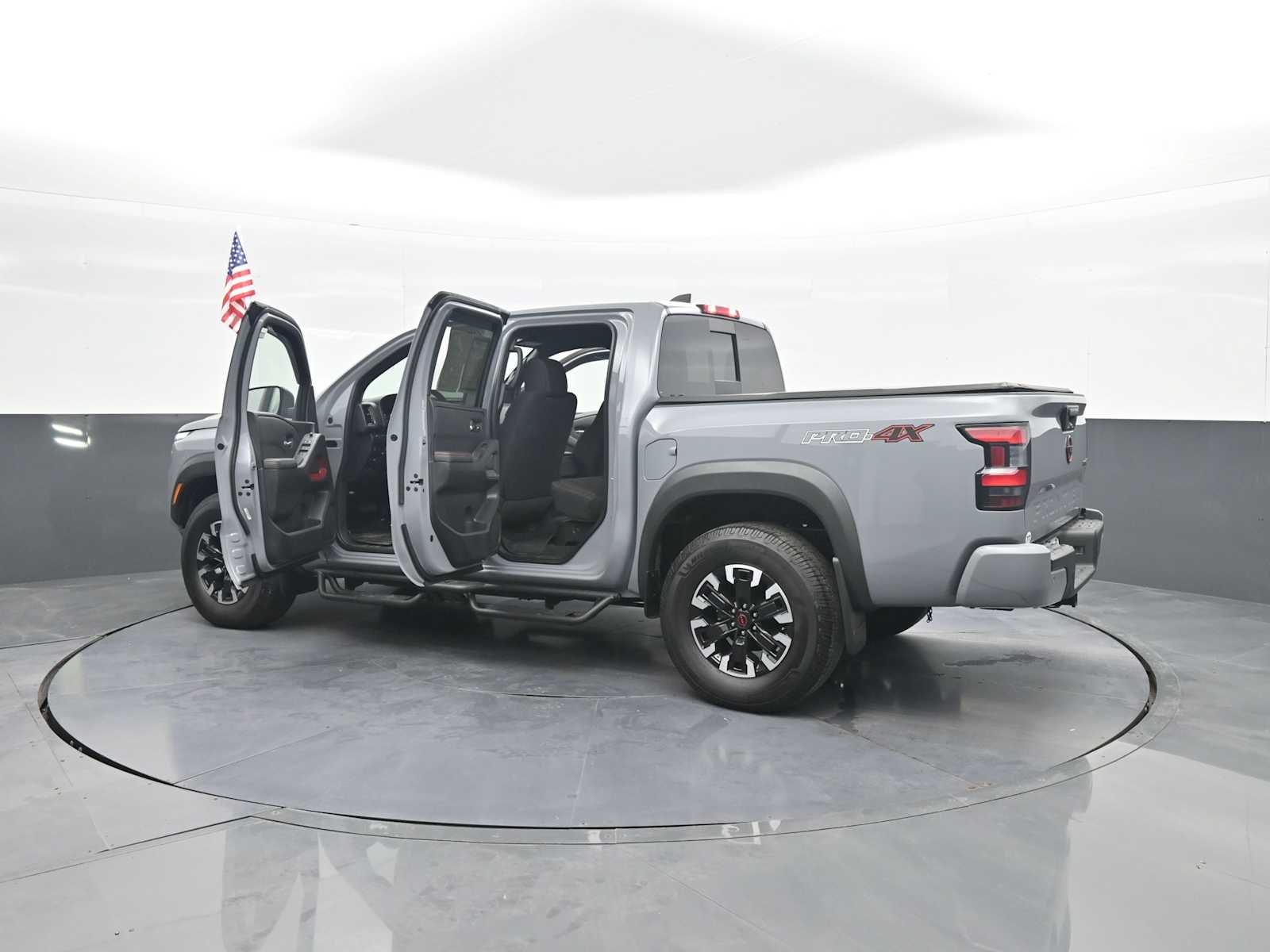2023 Nissan Frontier Crew Cab PRO-4X 4x4
