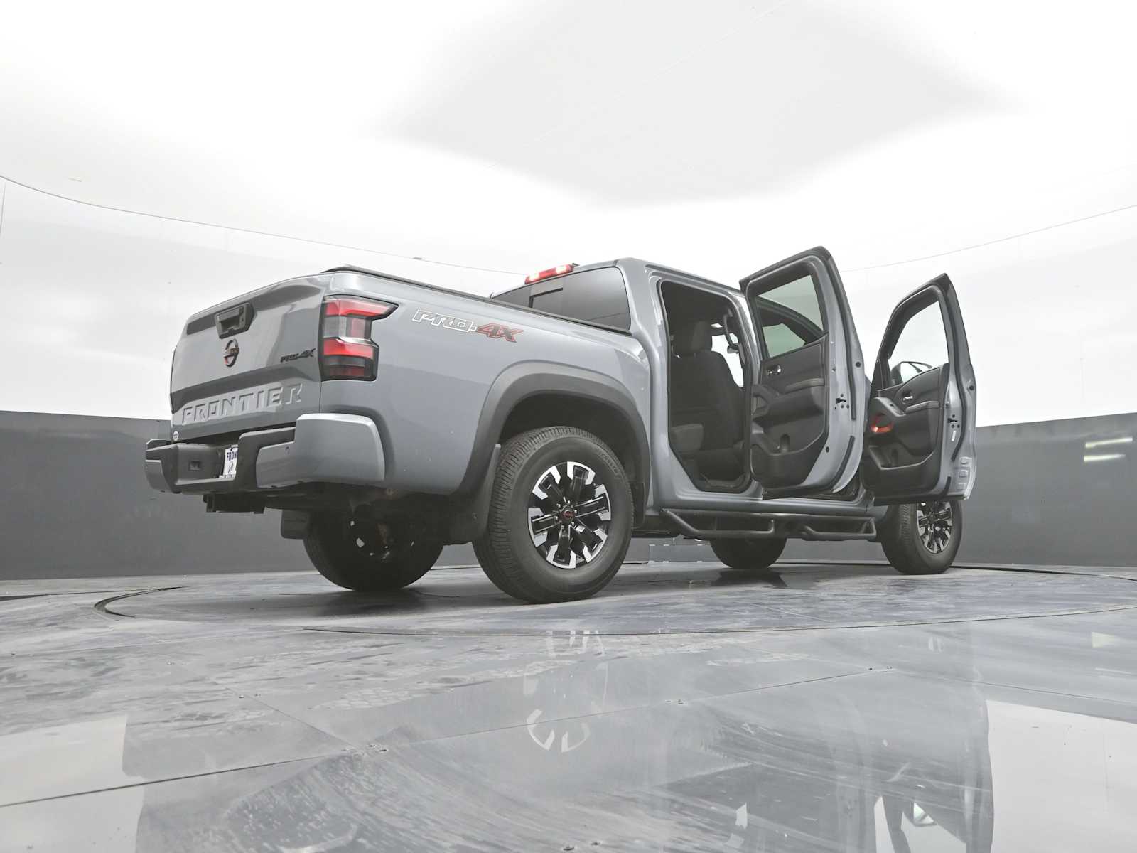 2023 Nissan Frontier Crew Cab PRO-4X 4x4