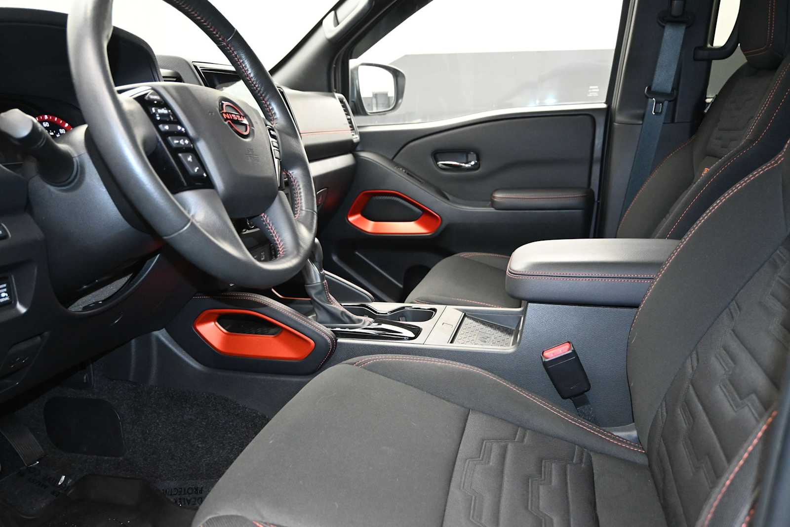 2023 Nissan Frontier Crew Cab PRO-4X 4x4