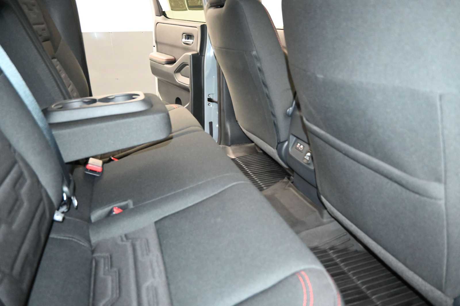 2023 Nissan Frontier Crew Cab PRO-4X 4x4