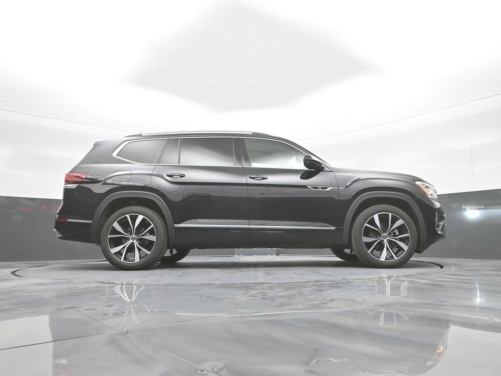 2026 Volkswagen Atlas SEL Premium R-Line