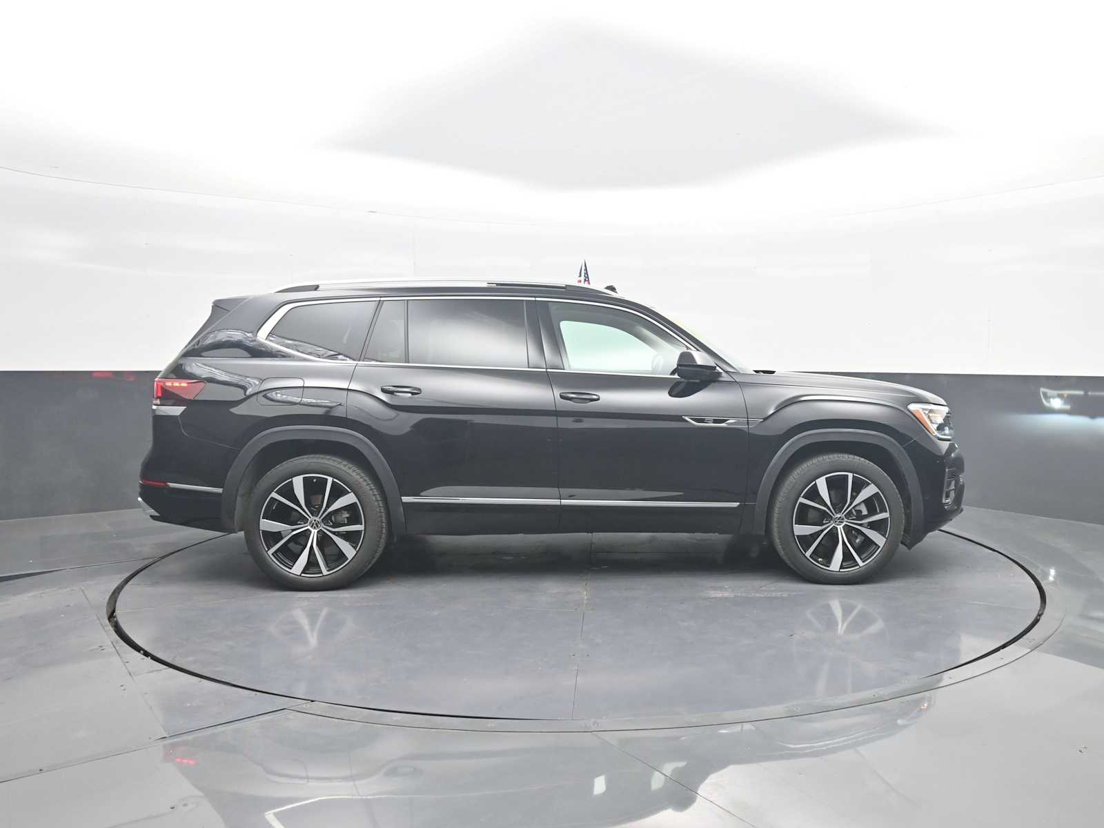2026 Volkswagen Atlas SEL Premium R-Line
