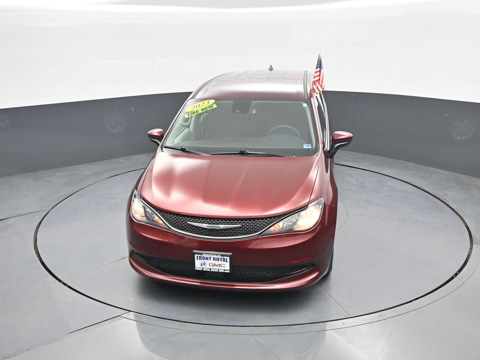 2023 Chrysler Voyager LX