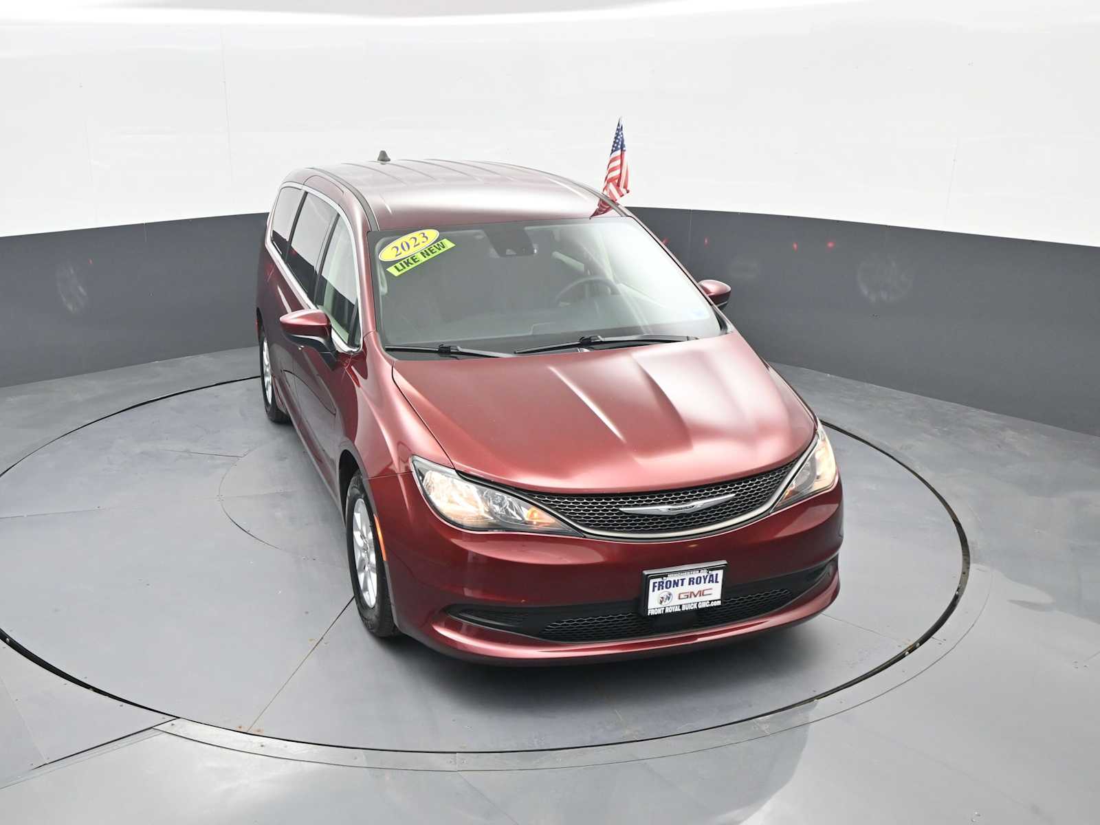 2023 Chrysler Voyager LX