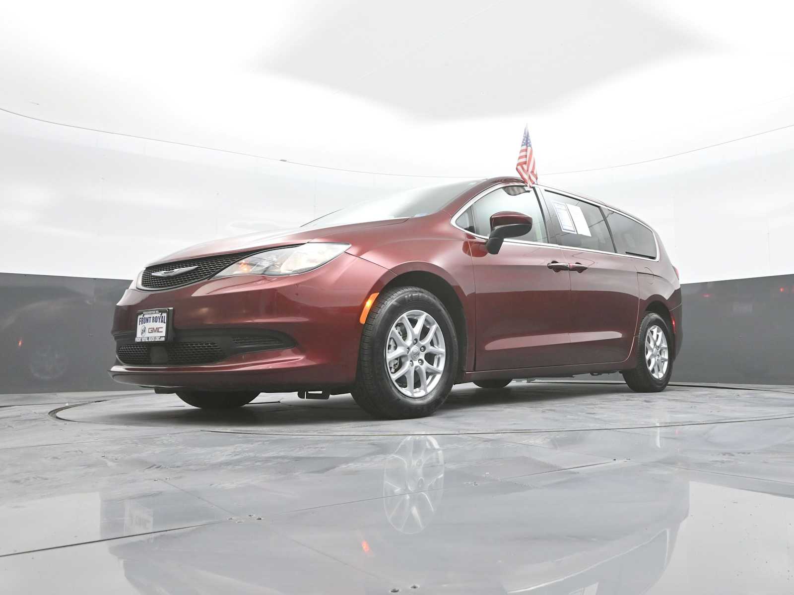 2023 Chrysler Voyager LX