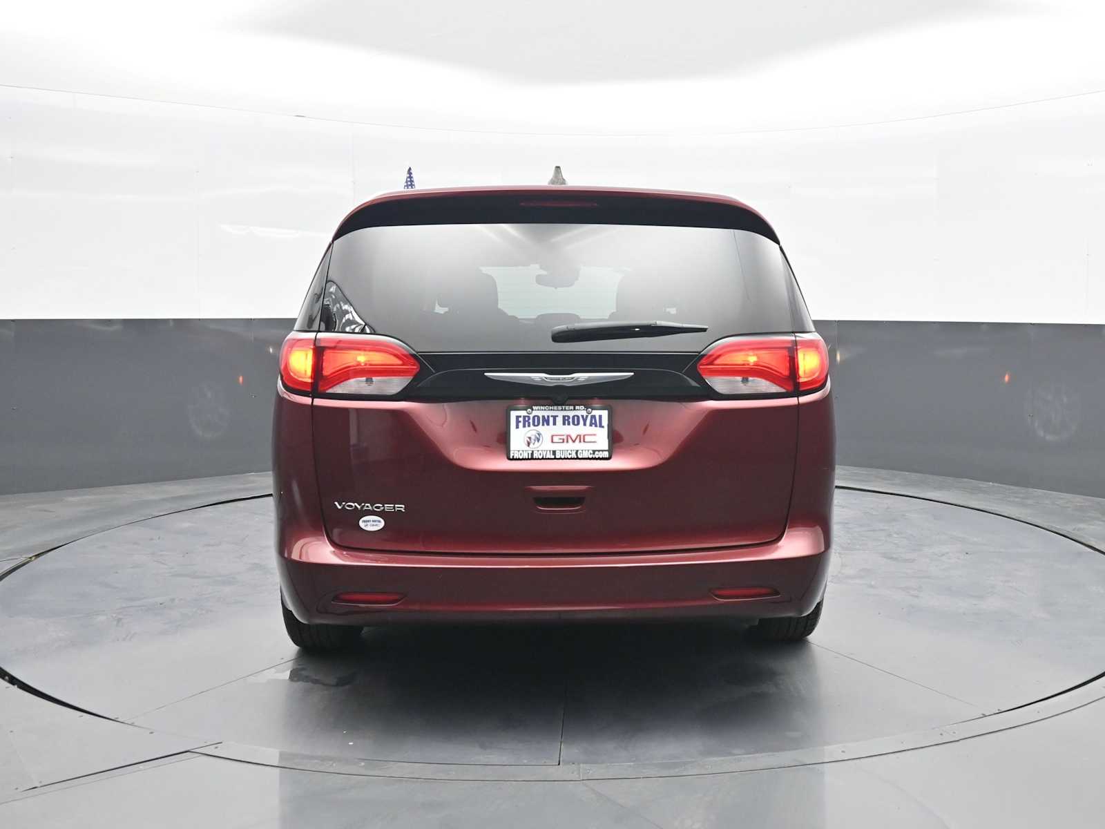 2023 Chrysler Voyager LX