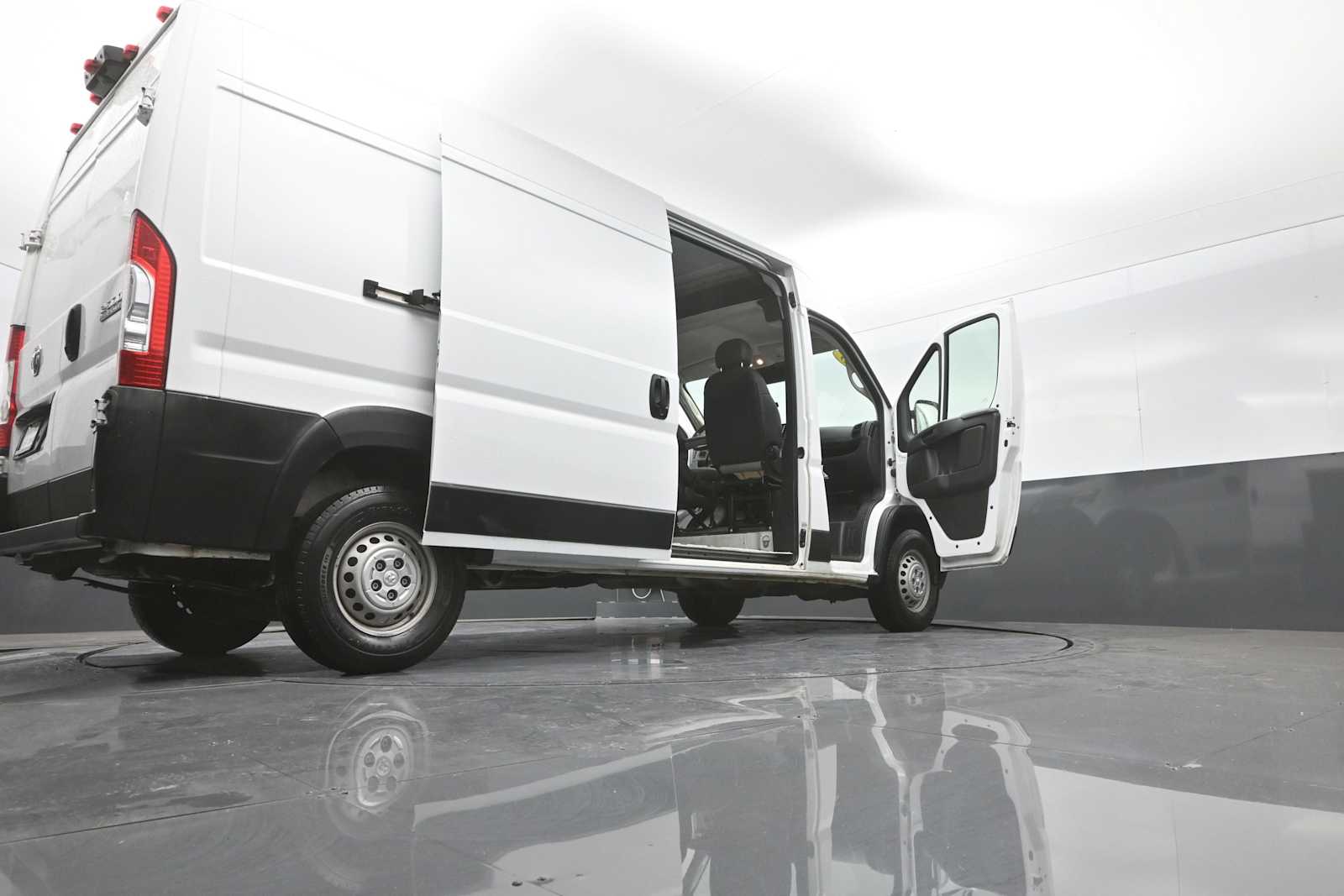 2025 Ram ProMaster 2500 Cargo Van Tradesman High Roof 159" WB w/Pass Seat