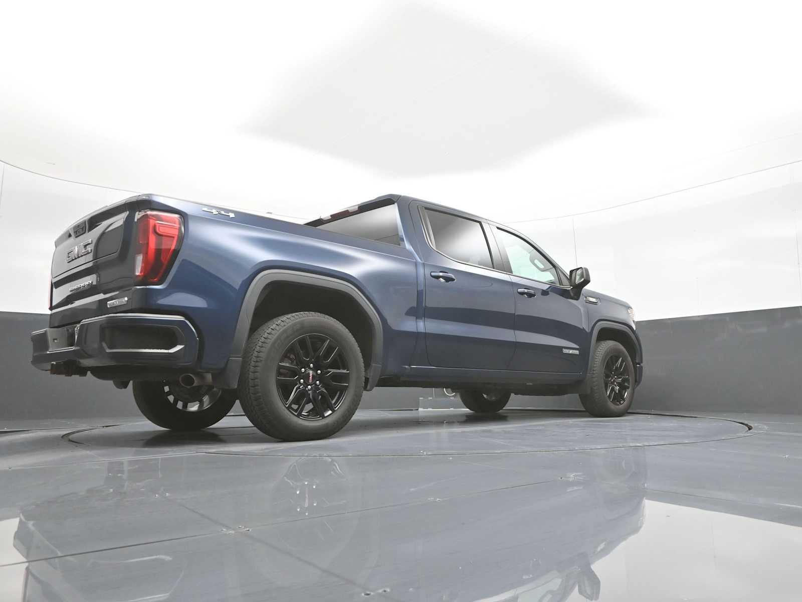 2022 GMC Sierra 1500 Limited Elevation