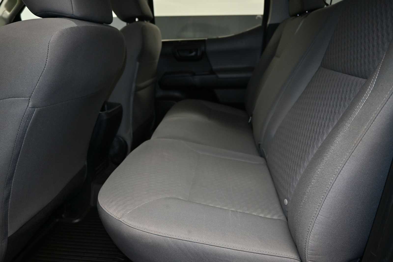 2022 Toyota Tacoma SR V6