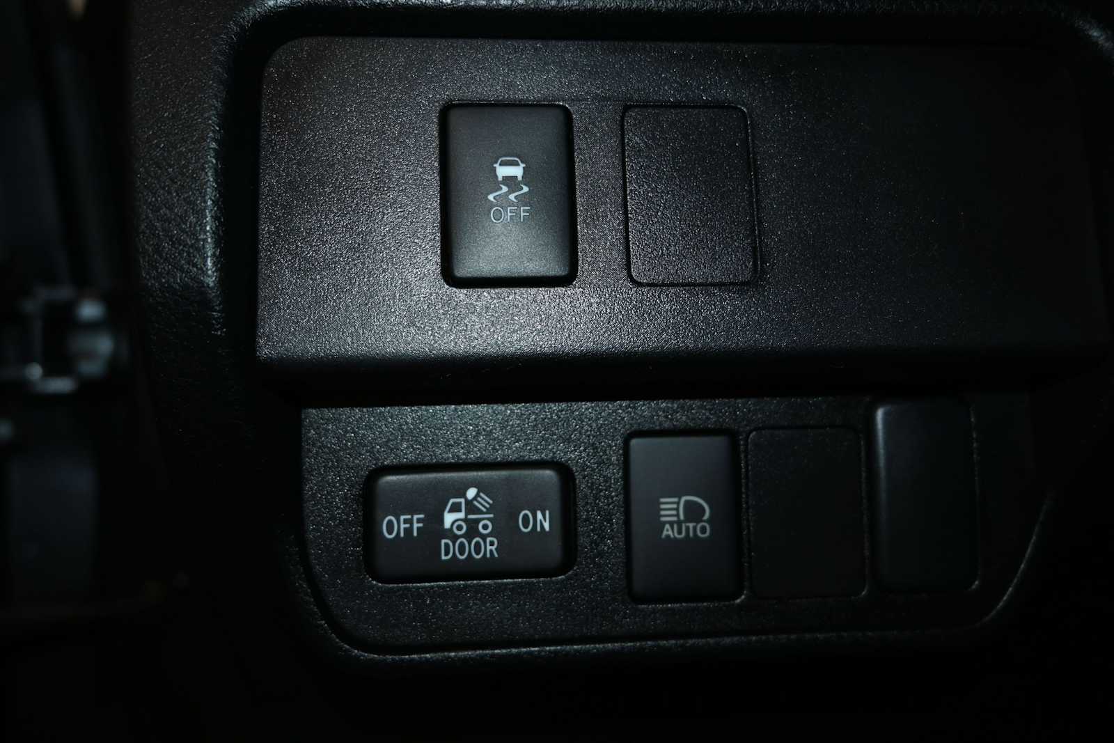 2022 Toyota Tacoma SR V6