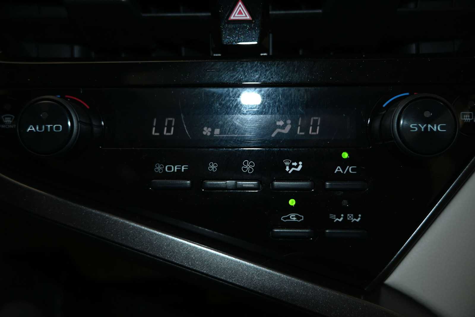 2024 Toyota Camry Hybrid XLE