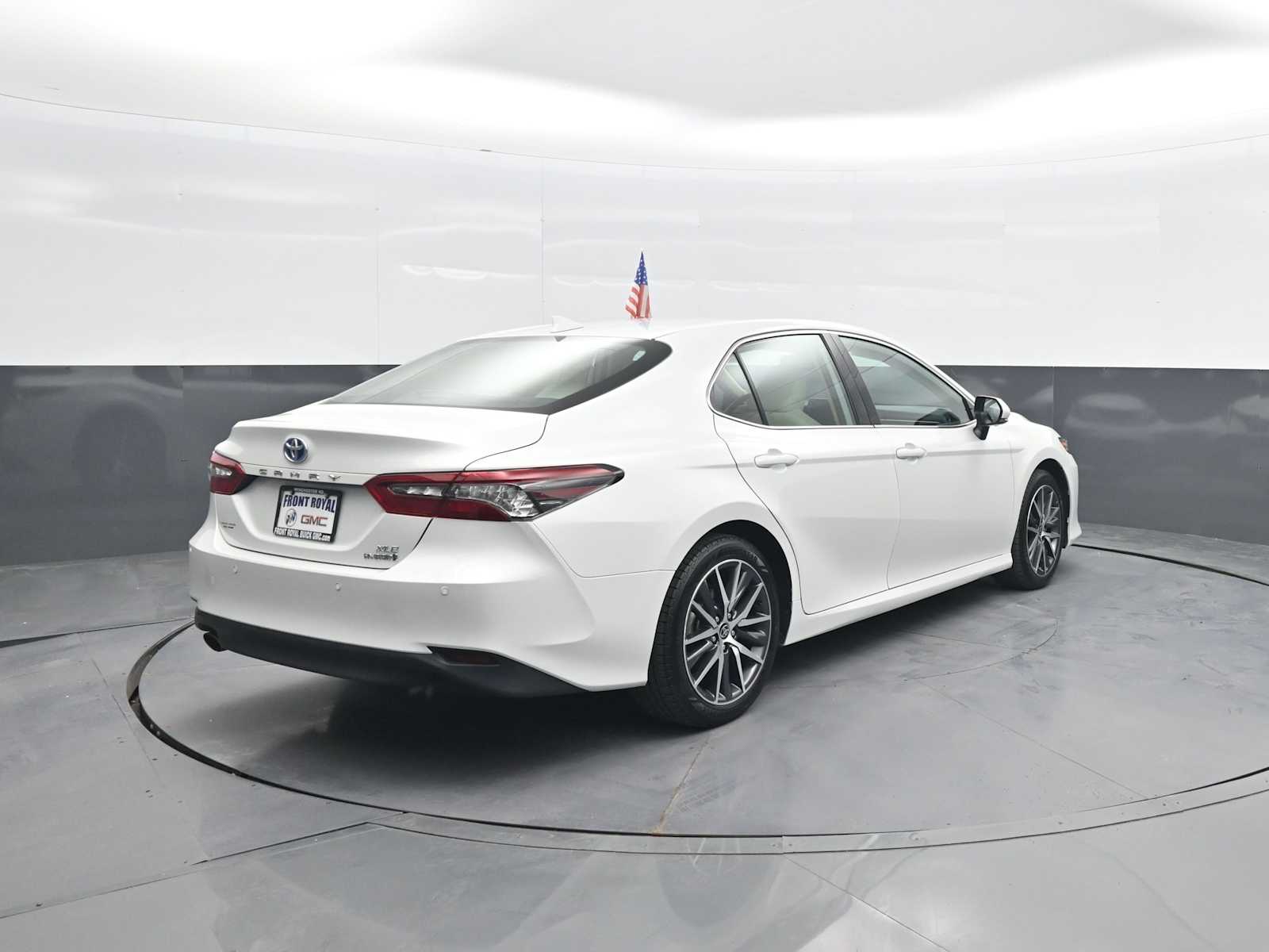 2024 Toyota Camry Hybrid XLE