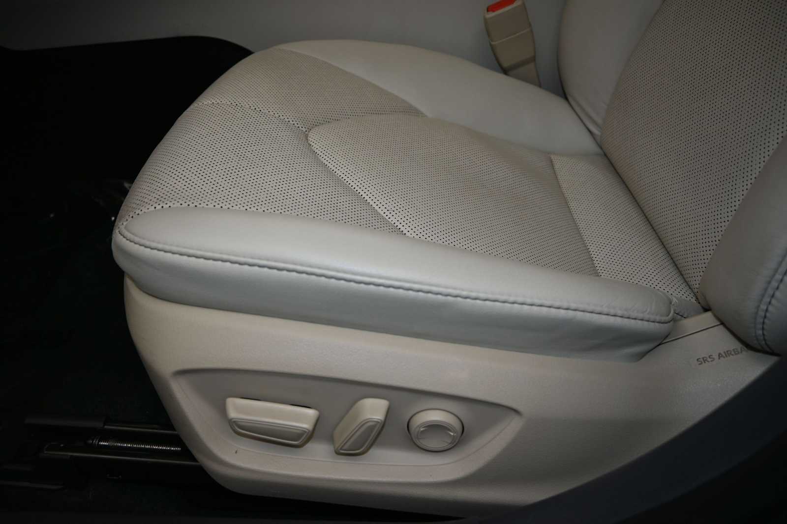 2024 Toyota Camry Hybrid XLE