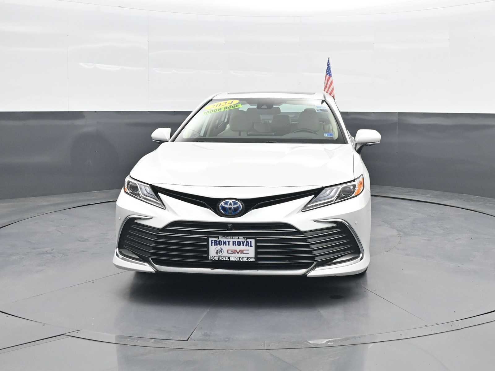 2024 Toyota Camry Hybrid XLE