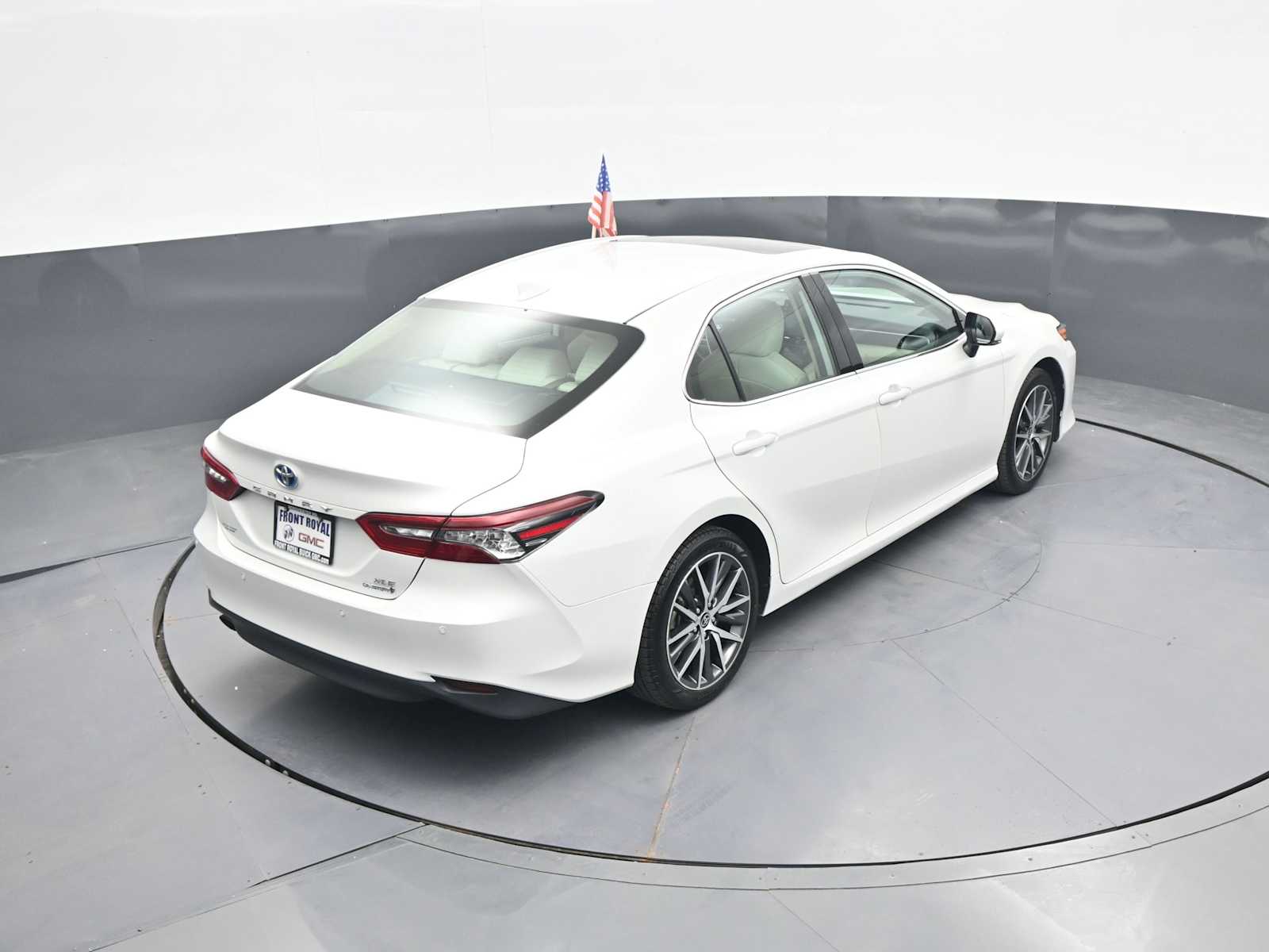 2024 Toyota Camry Hybrid XLE