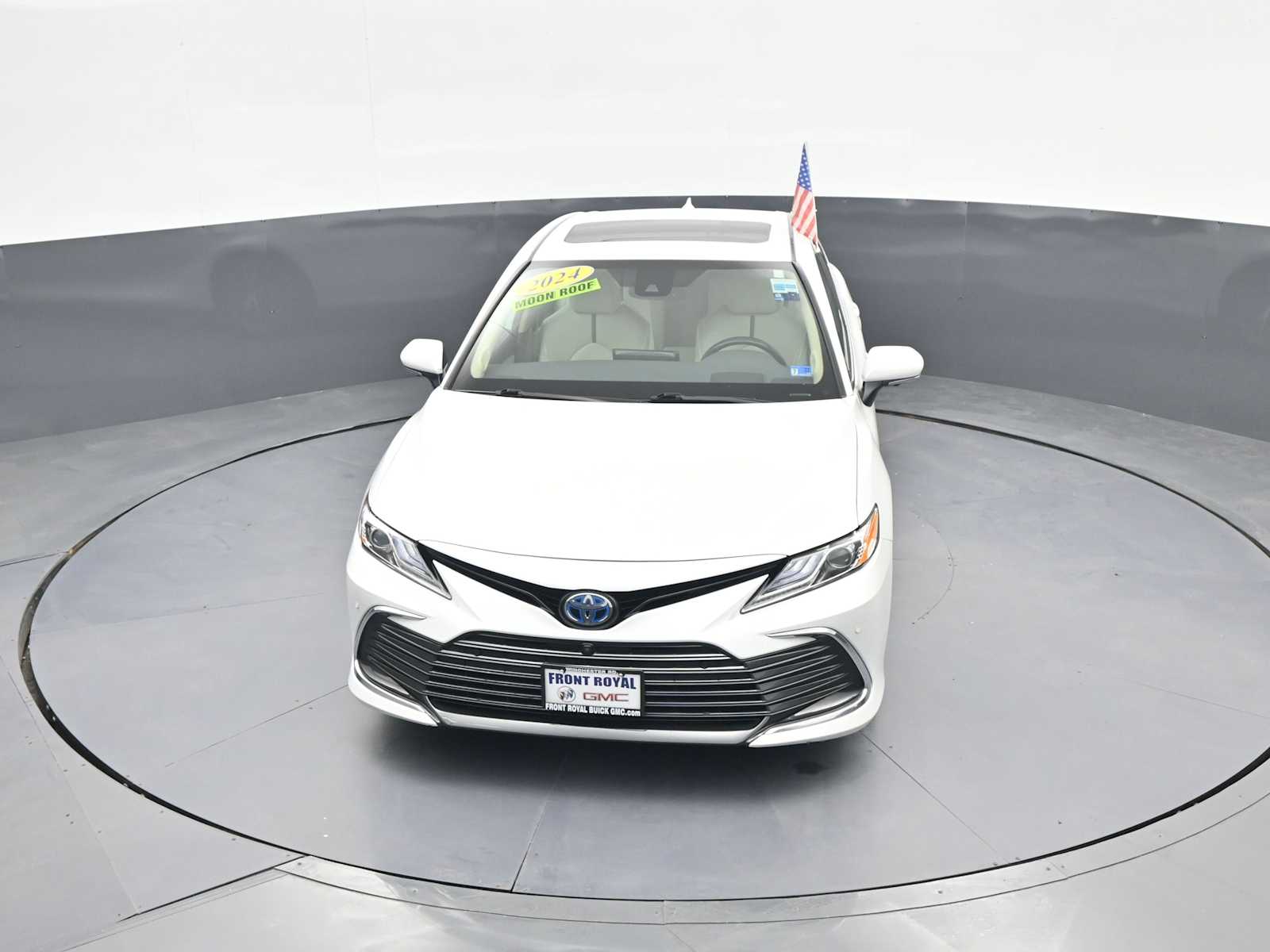 2024 Toyota Camry Hybrid XLE