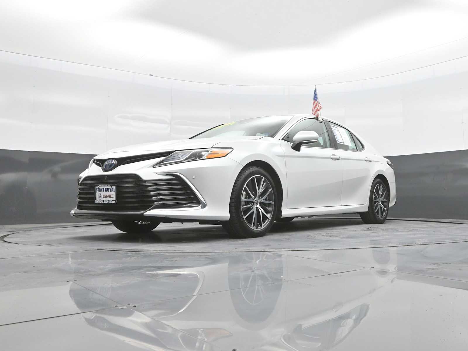 2024 Toyota Camry Hybrid XLE