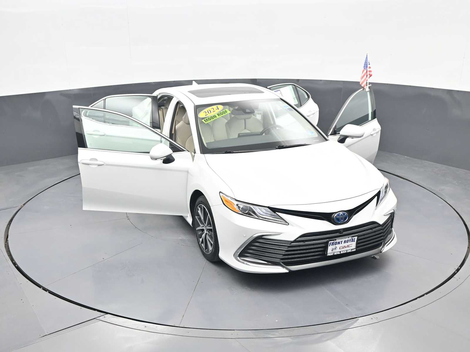 2024 Toyota Camry Hybrid XLE