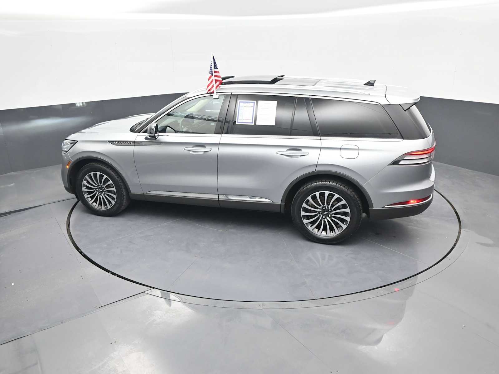 2023 Lincoln Aviator Standard