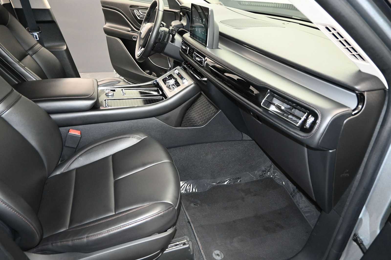 2023 Lincoln Aviator Standard