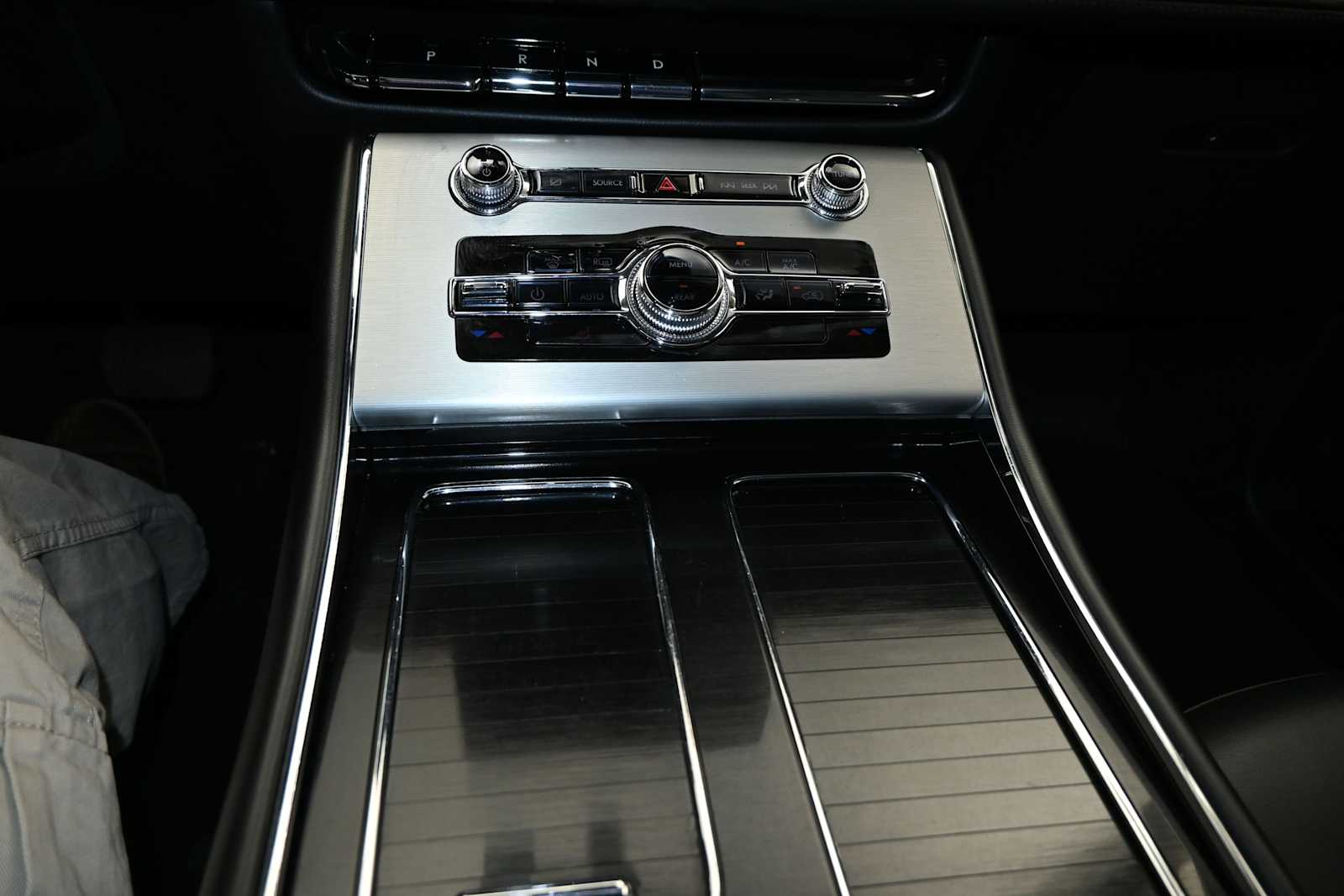 2023 Lincoln Aviator Standard