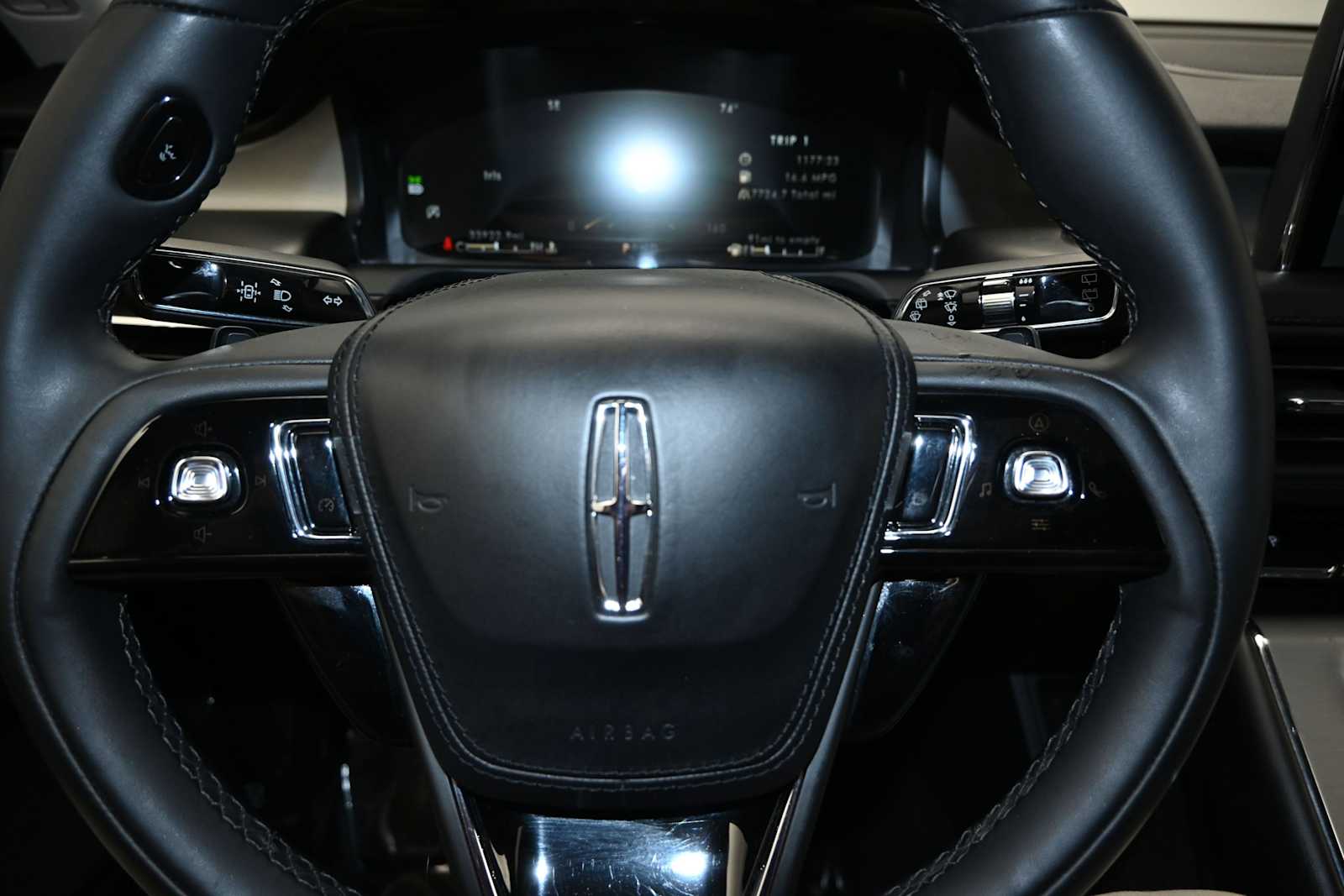 2023 Lincoln Aviator Standard