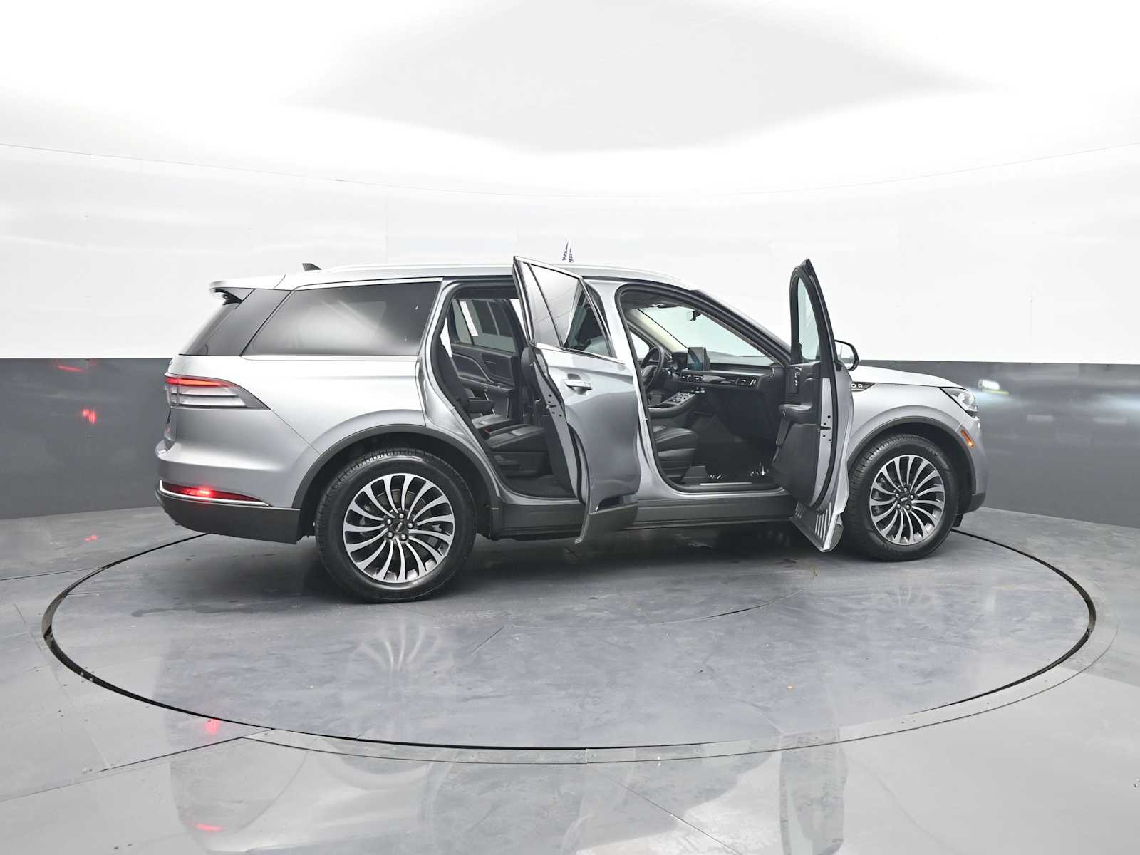 2023 Lincoln Aviator Standard