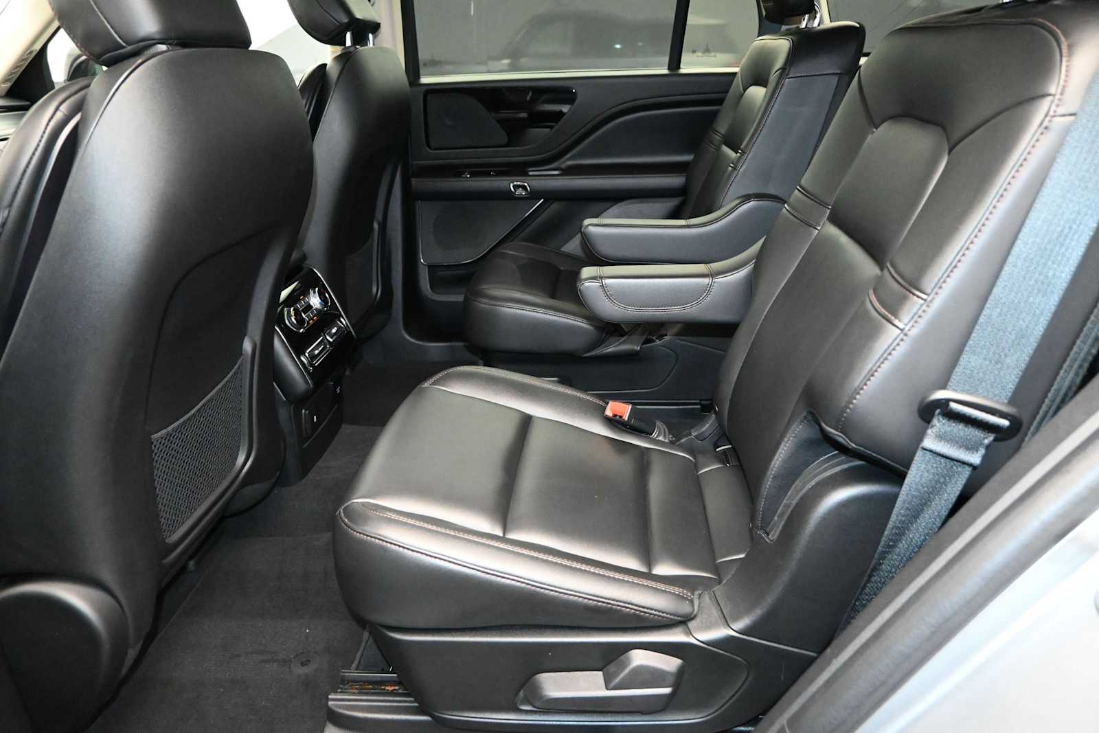 2023 Lincoln Aviator Standard