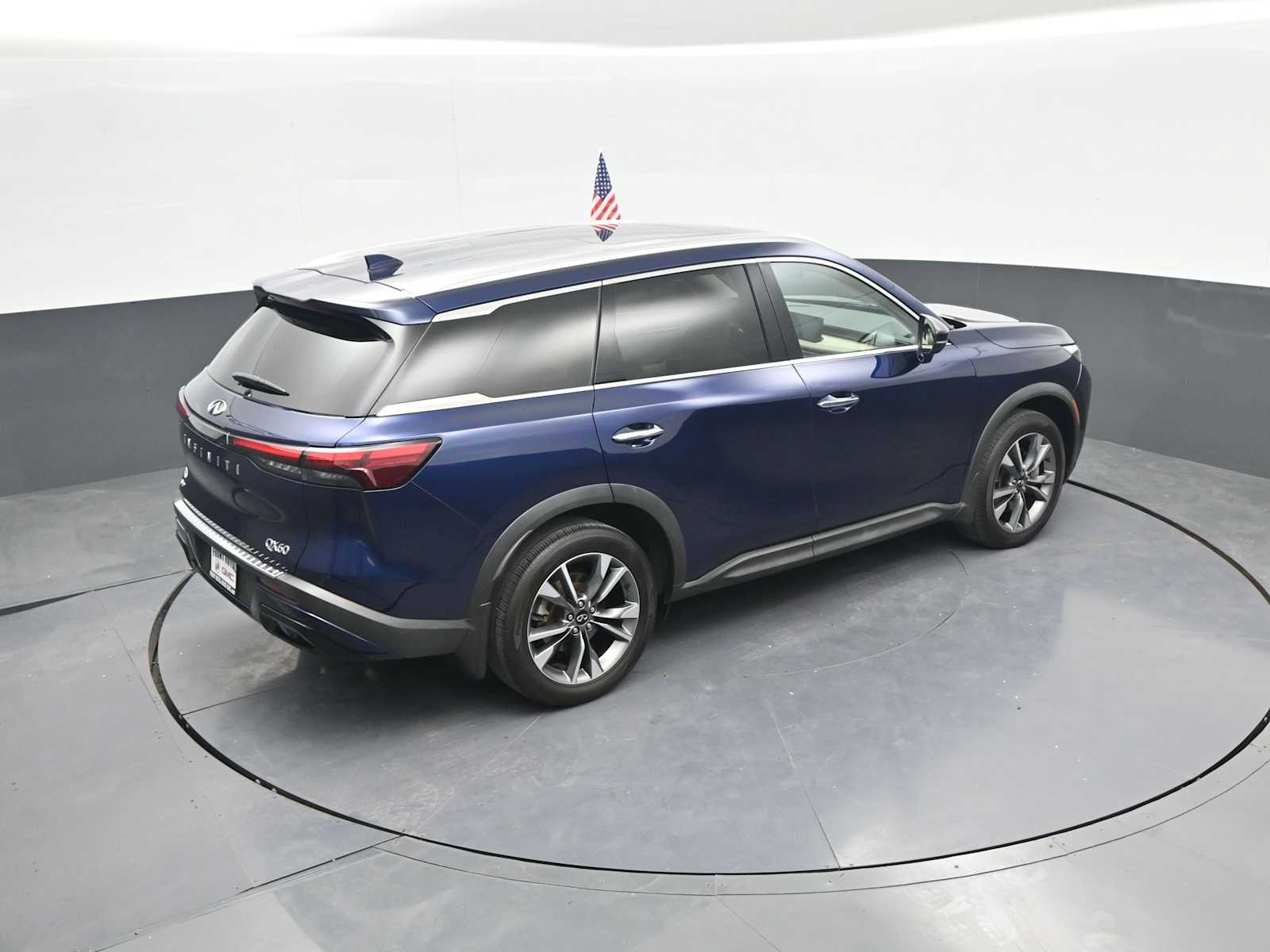 2023 INFINITI QX60 LUXE AWD