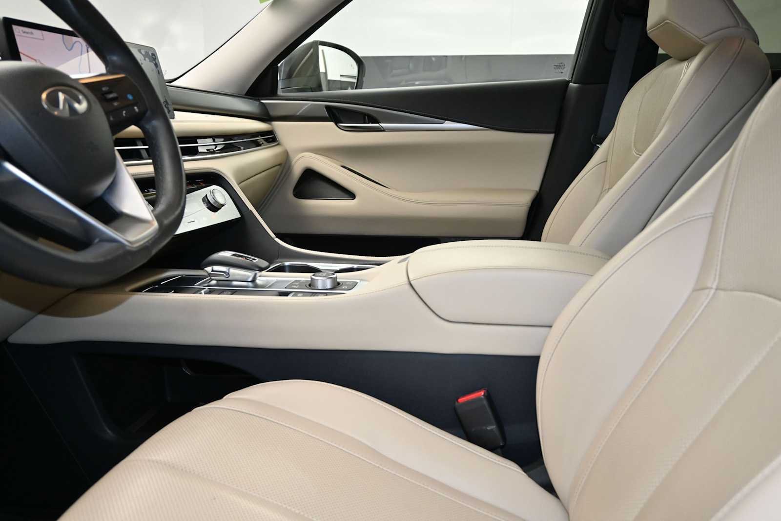 2023 INFINITI QX60 LUXE AWD